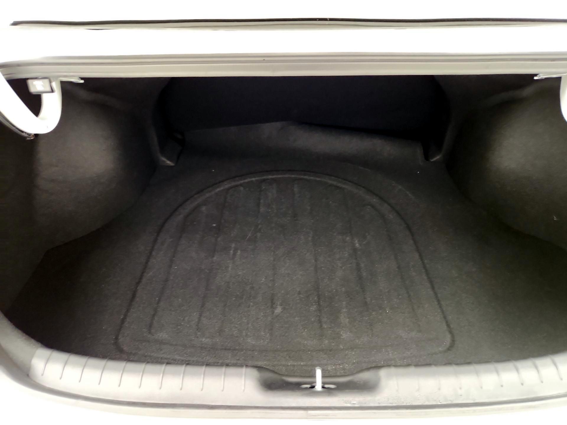 Thumbnail: 2025 Hyundai Elantra - 20