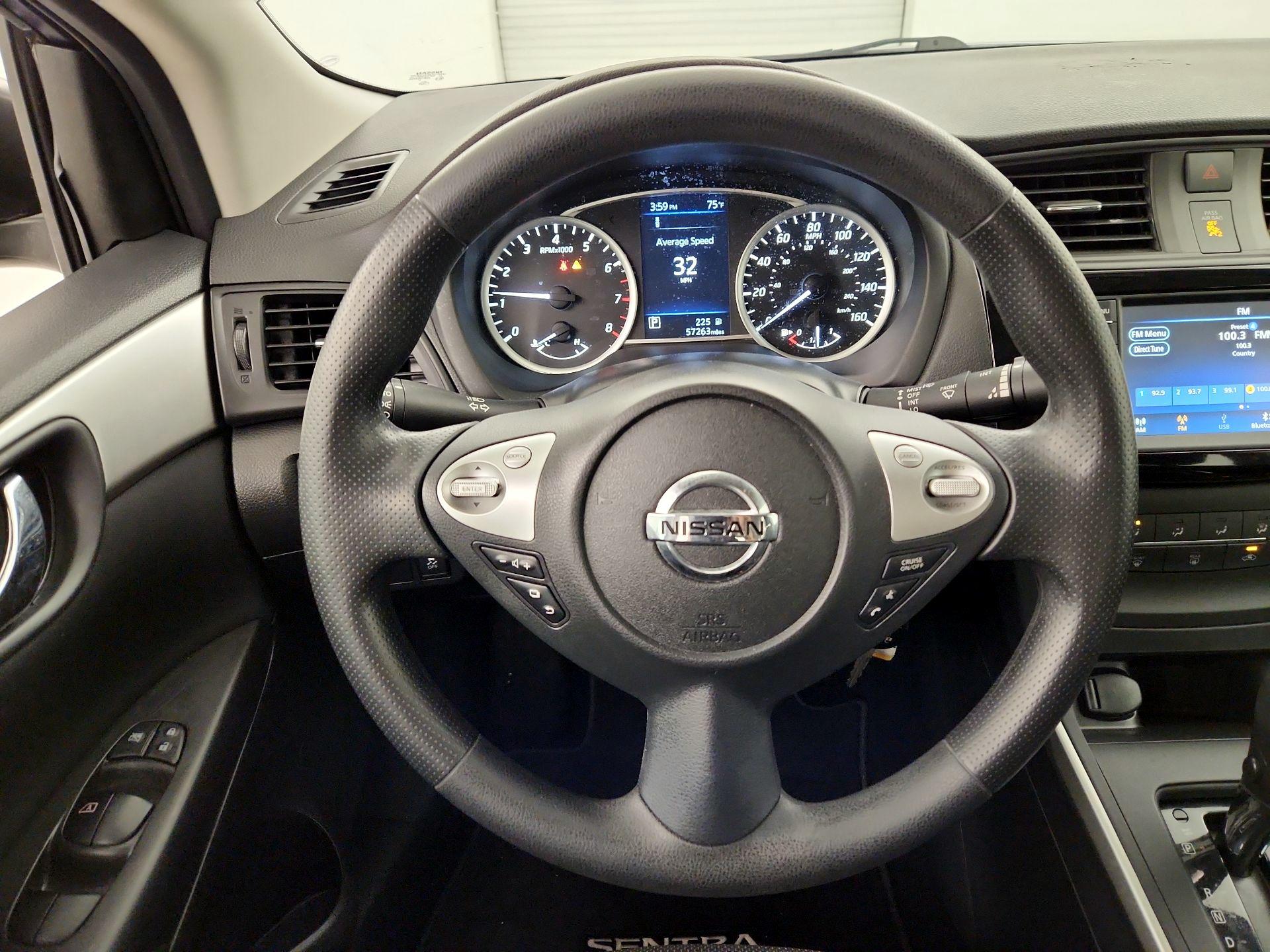 Thumbnail: 2019 Nissan Sentra - 10