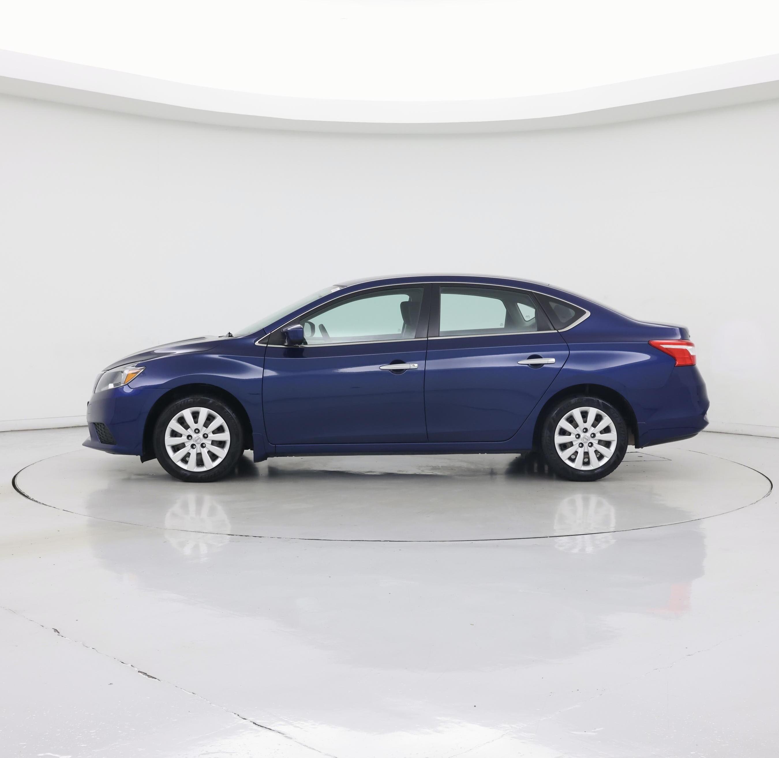 Thumbnail: 2019 Nissan Sentra - 3