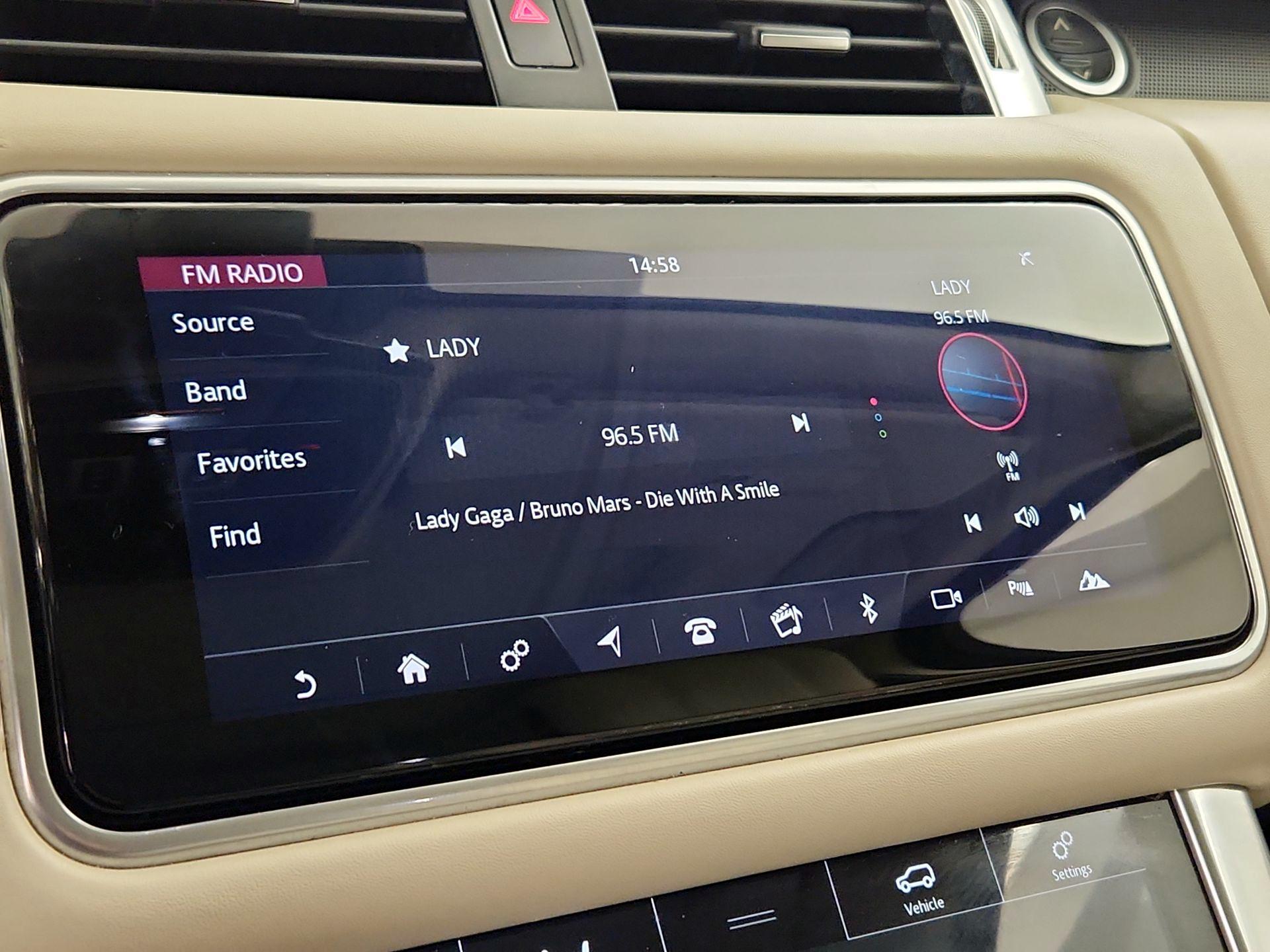 Thumbnail: 2020 Land Rover Range Rover Sport - 16