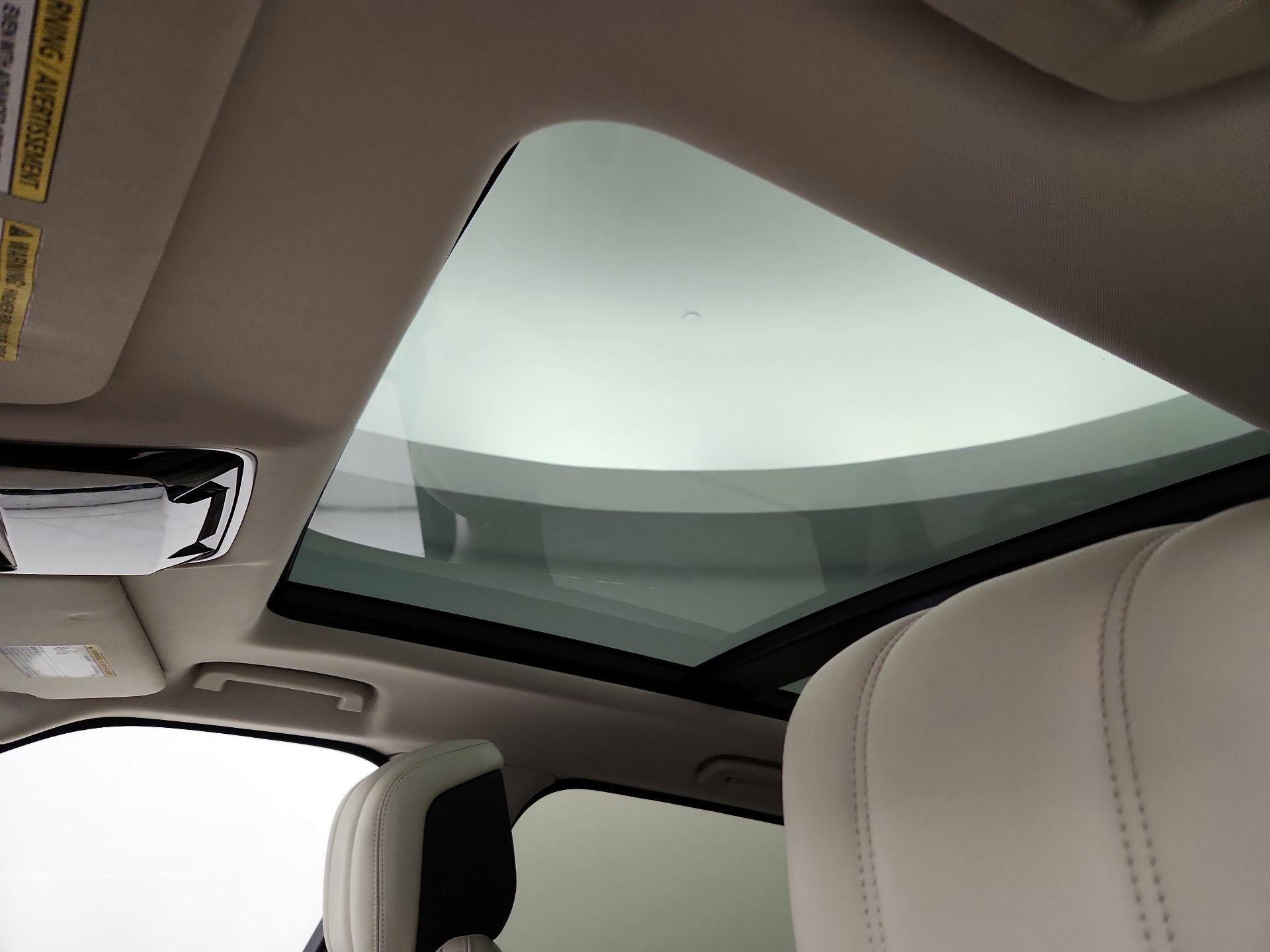 Thumbnail: 2020 Land Rover Range Rover Sport - 20