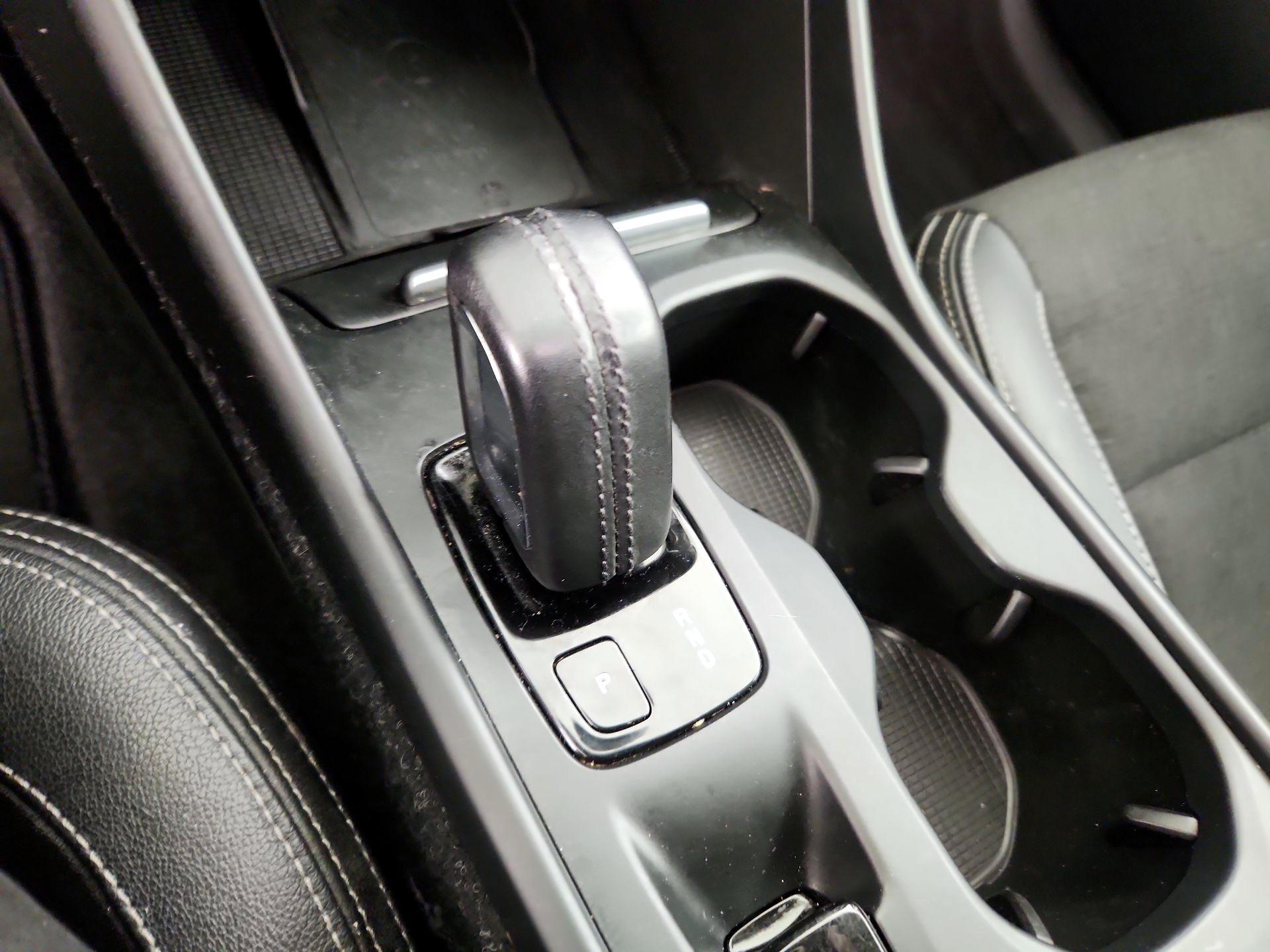 Thumbnail: 2020 Volvo XC40 - 17