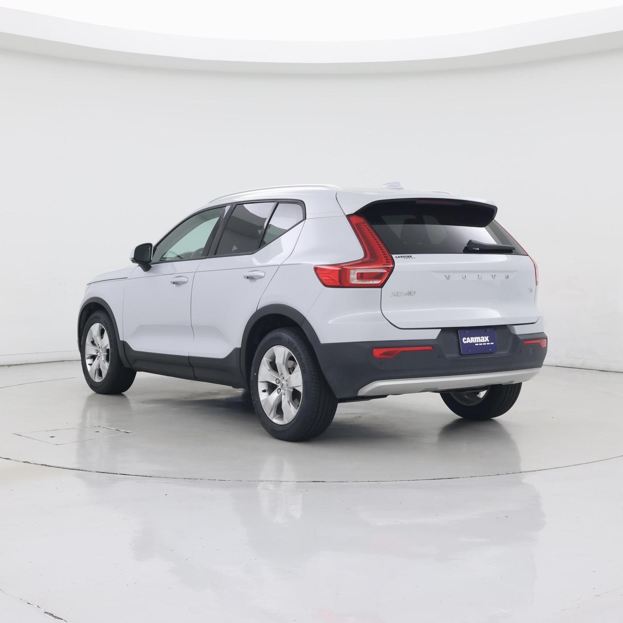 Thumbnail: 2020 Volvo XC40 - 2