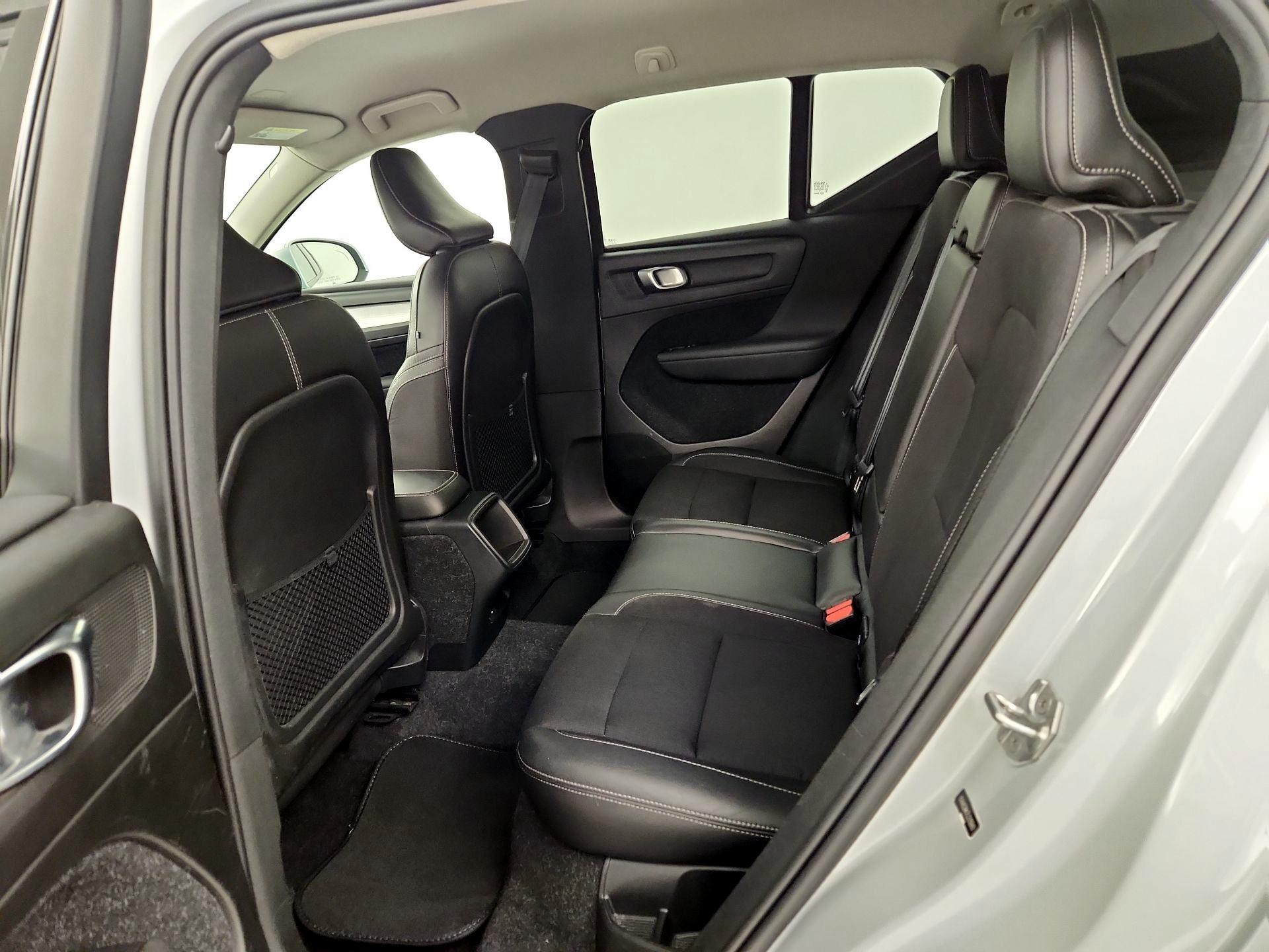 Thumbnail: 2020 Volvo XC40 - 19