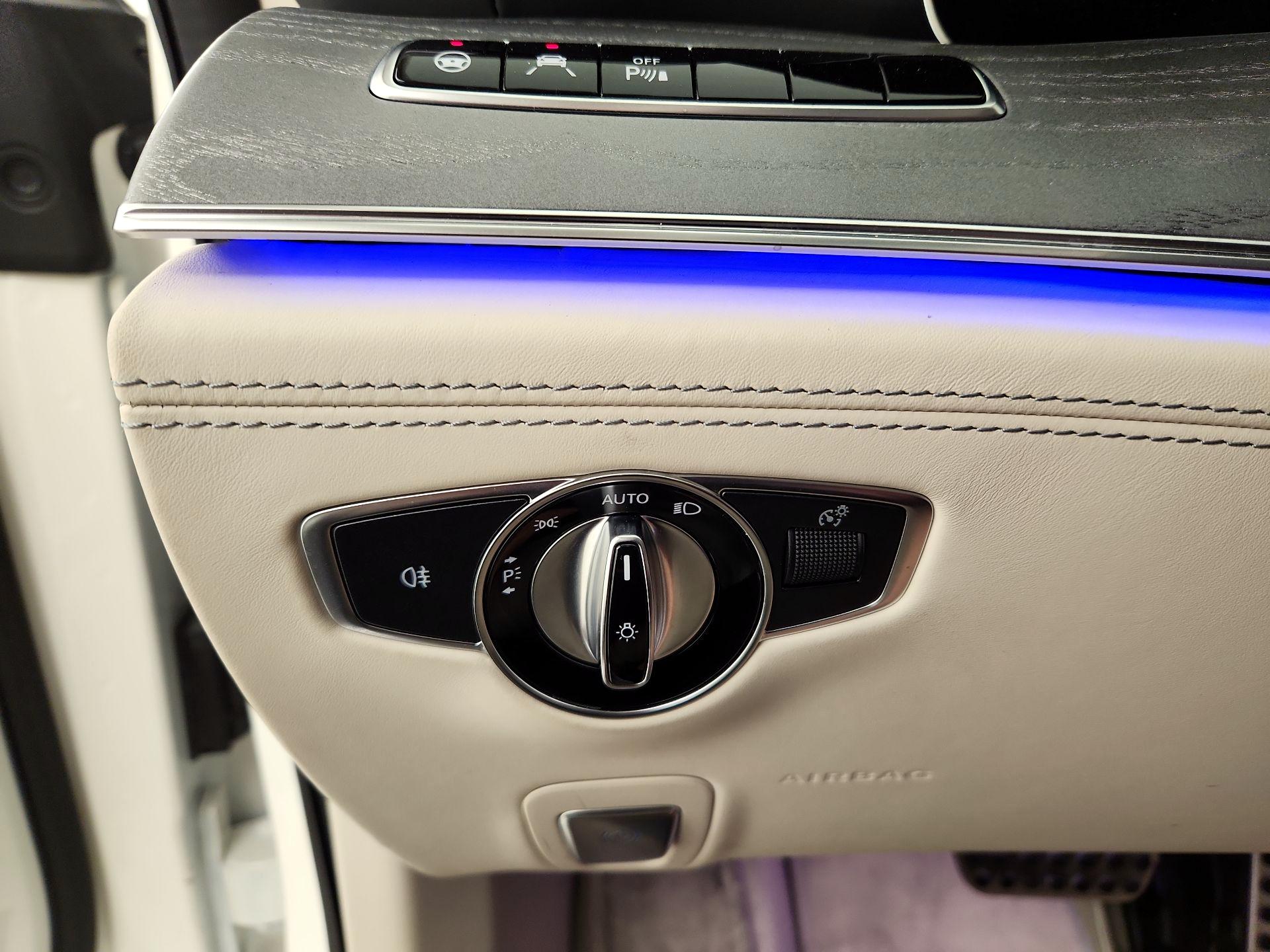 Thumbnail: 2020 Mercedes-Benz AMG GT - 13