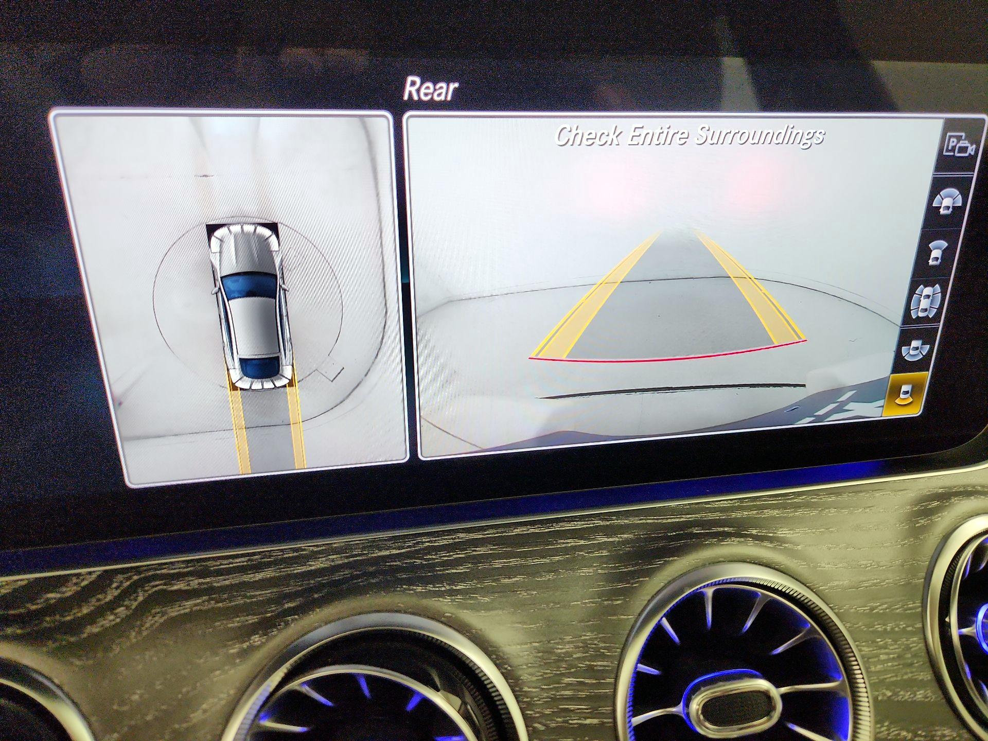 Thumbnail: 2020 Mercedes-Benz AMG GT - 15