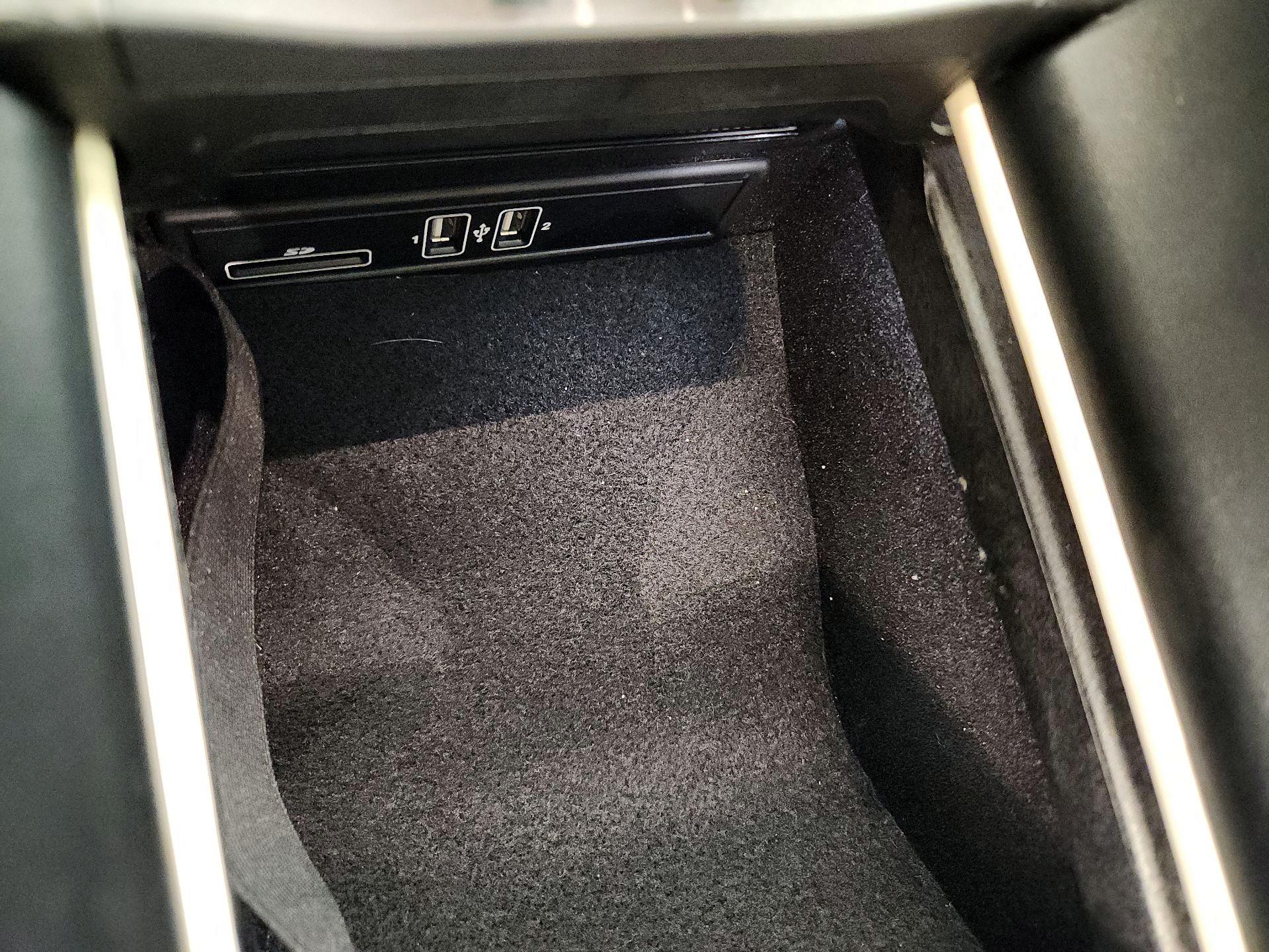 Thumbnail: 2020 Mercedes-Benz AMG GT - 19