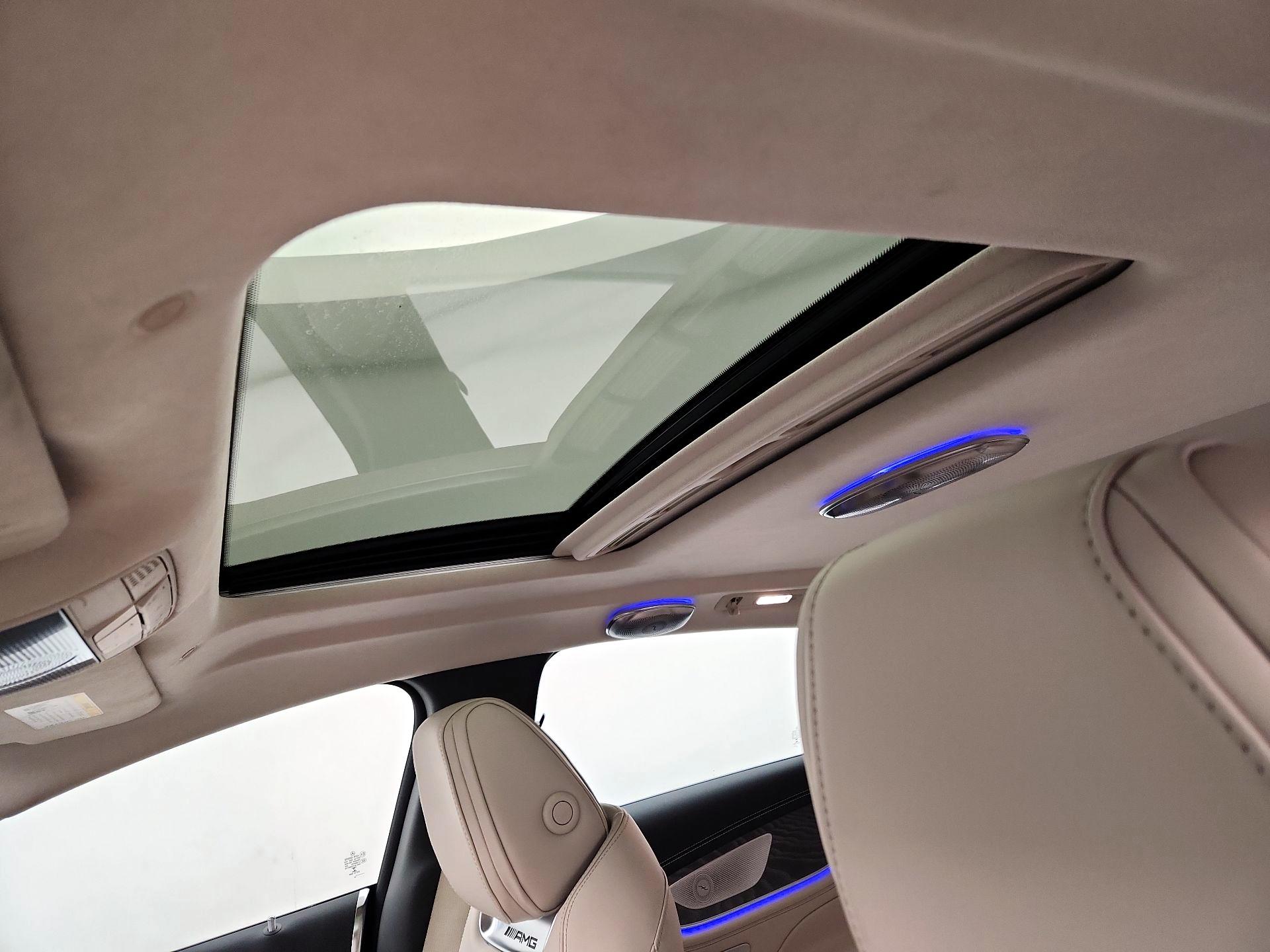 Thumbnail: 2020 Mercedes-Benz AMG GT - 20