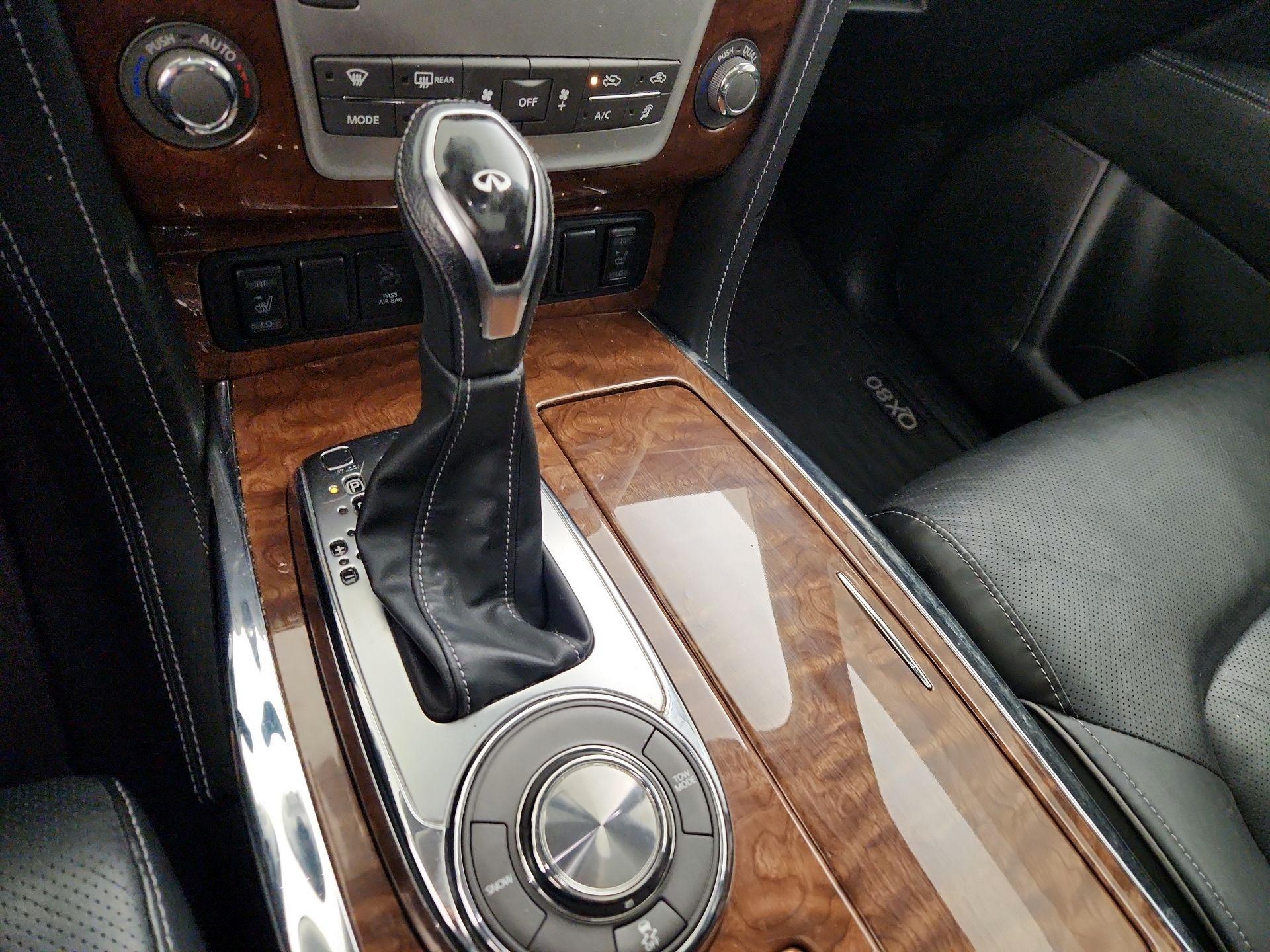 Thumbnail: 2019 INFINITI QX80 - 18