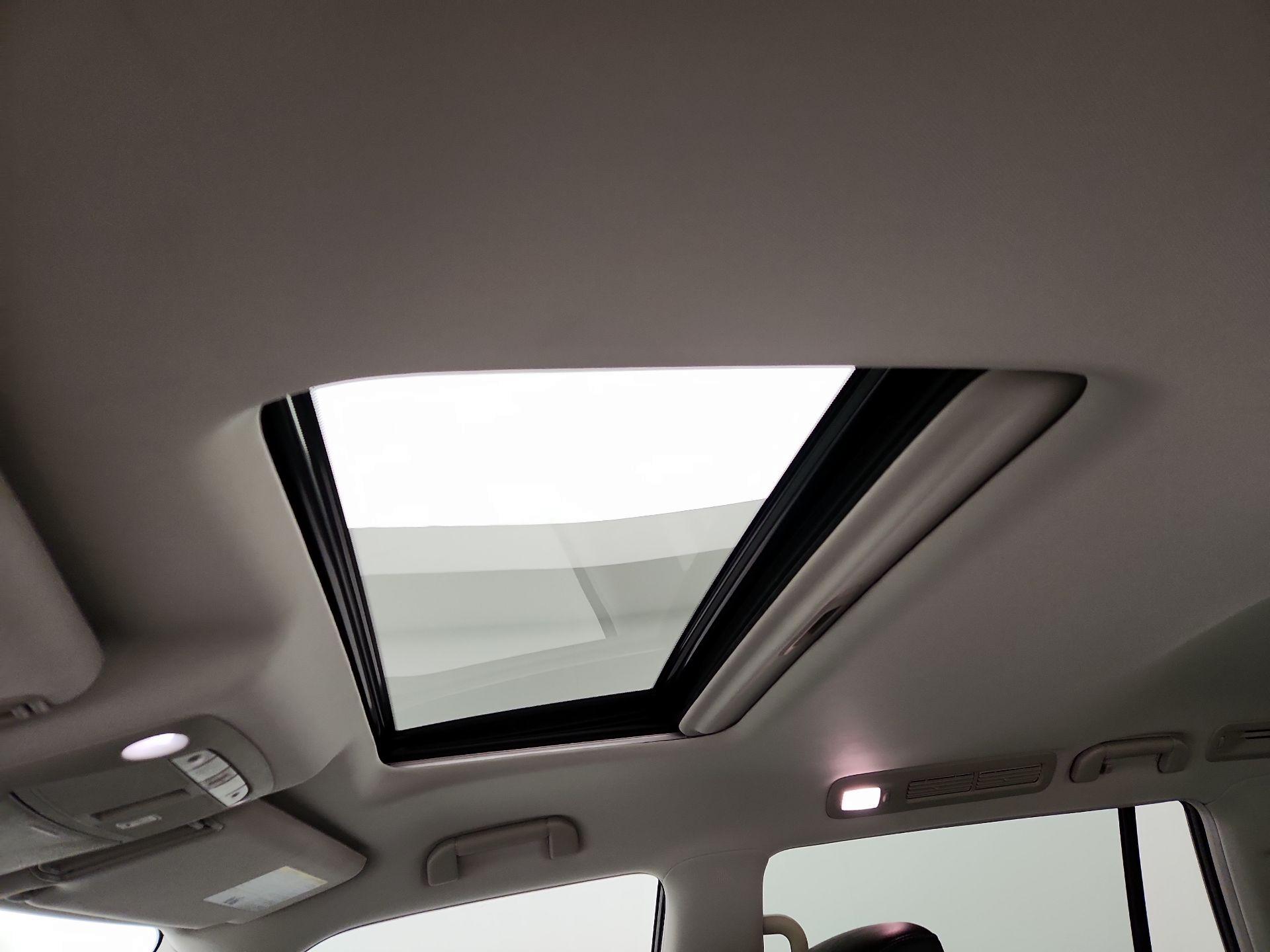 Thumbnail: 2019 INFINITI QX80 - 20