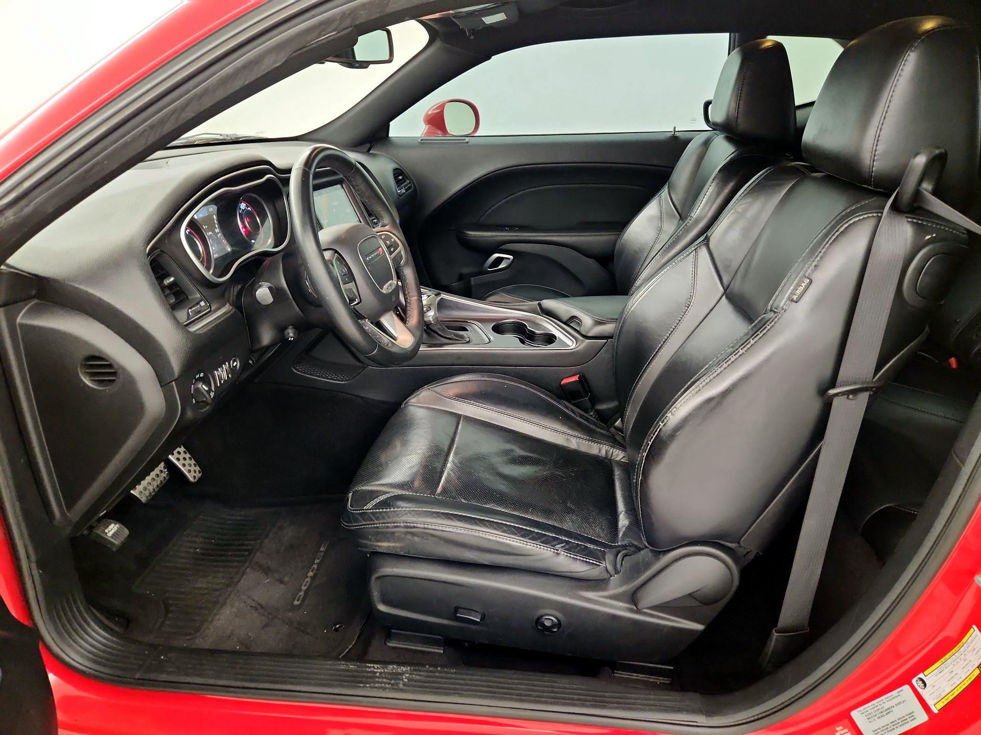 Thumbnail: 2016 Dodge Challenger - 11