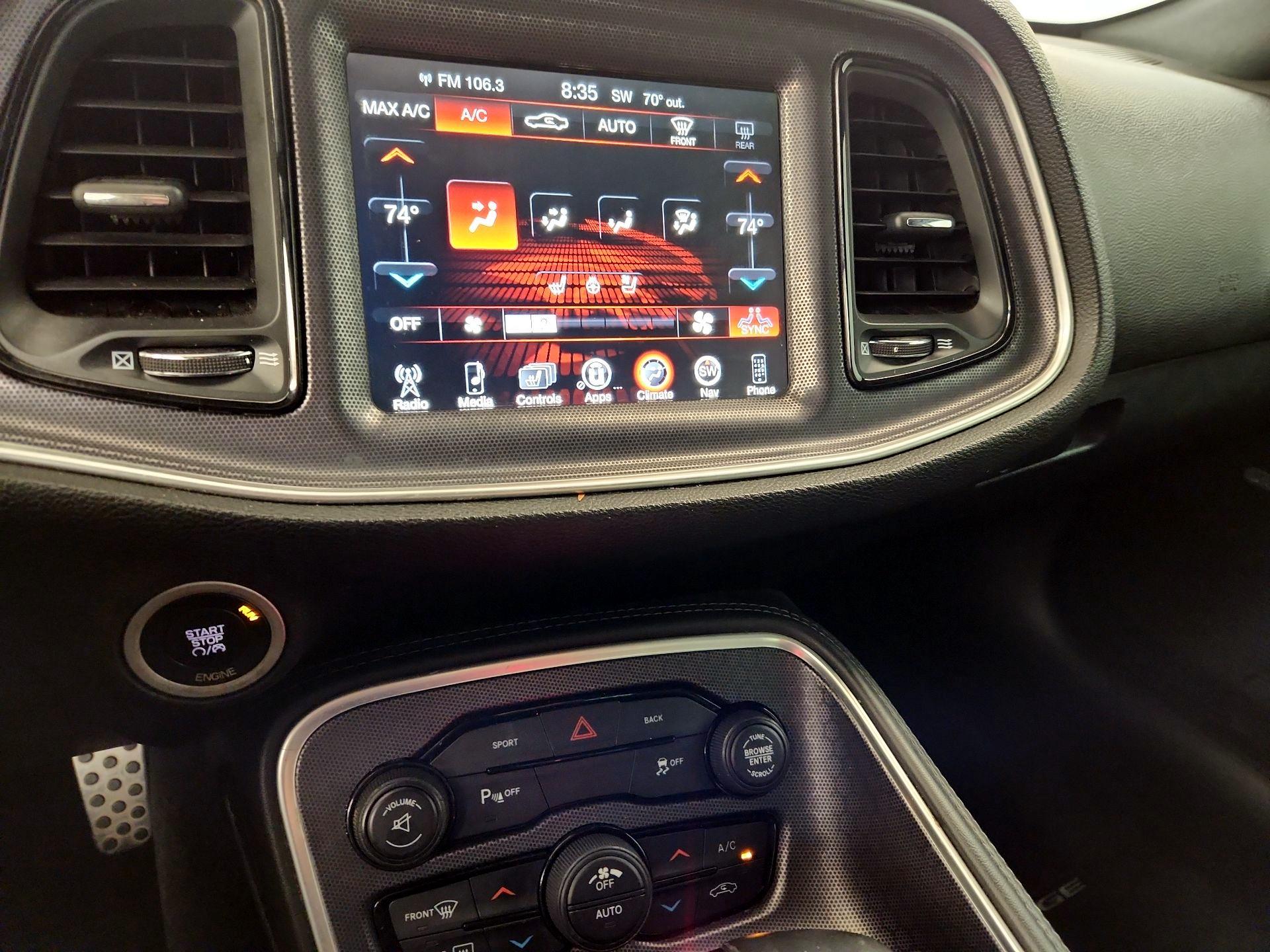 Thumbnail: 2016 Dodge Challenger - 17