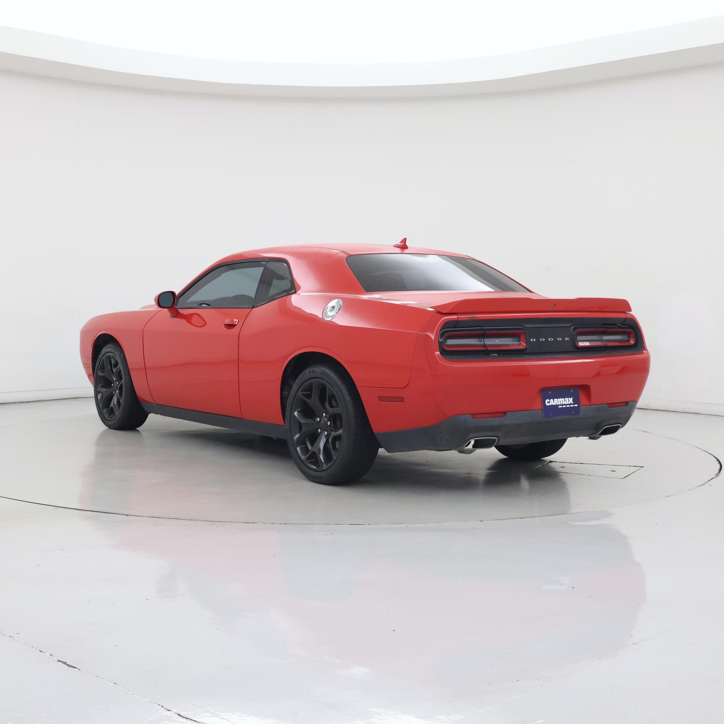 Thumbnail: 2016 Dodge Challenger - 2