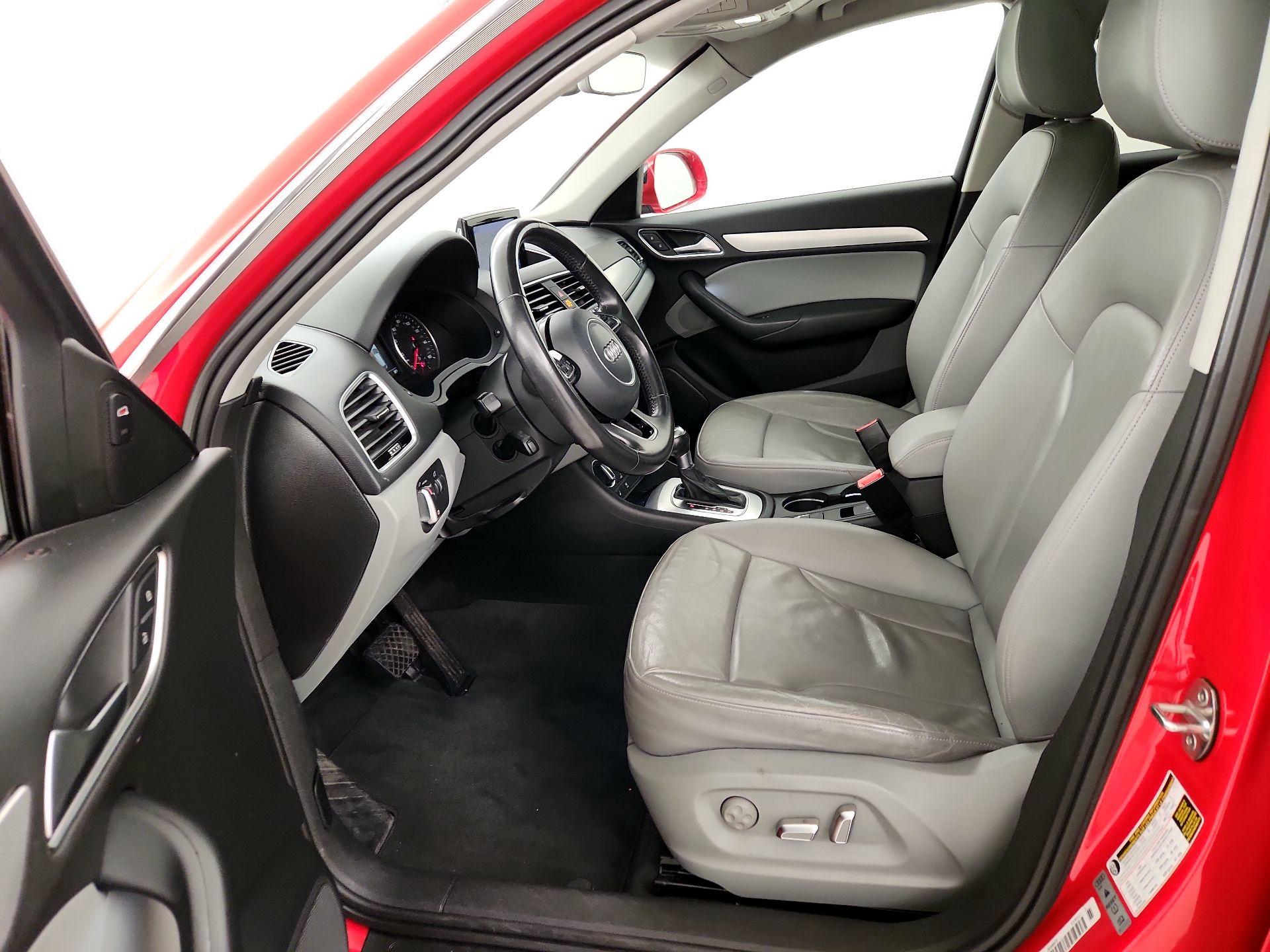 Thumbnail: 2016 Audi Q3 - 11