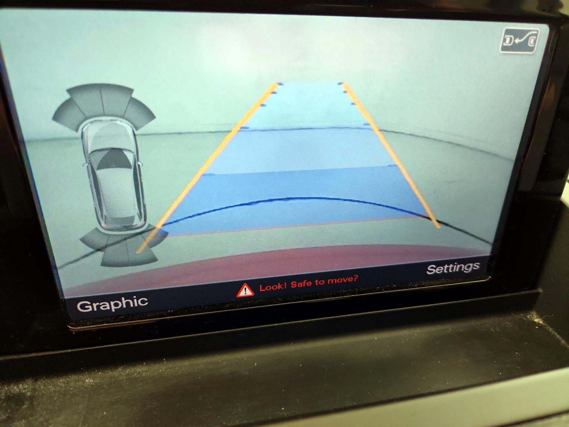 Thumbnail: 2016 Audi Q3 - 15