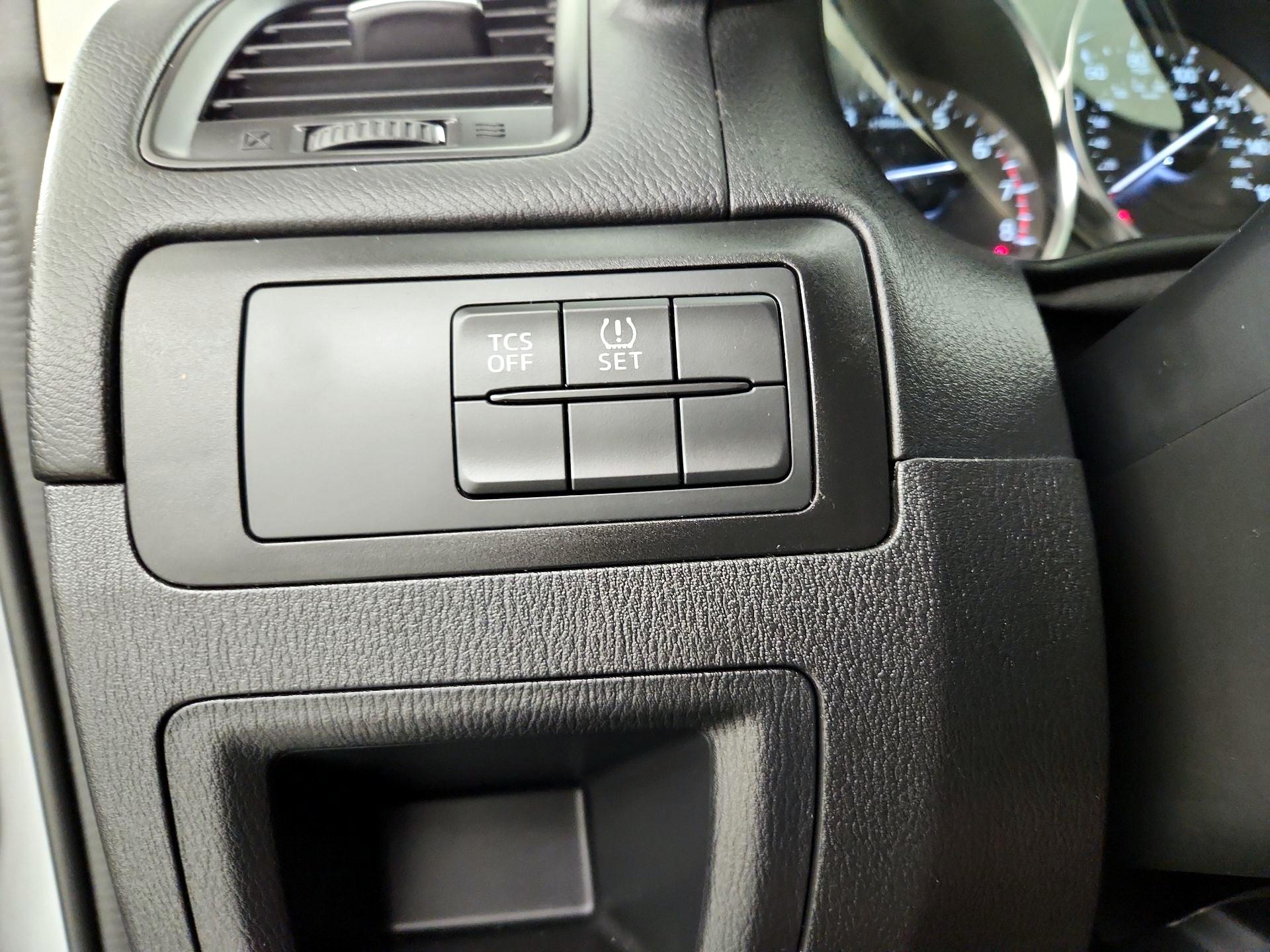 Thumbnail: 2016 Mazda CX-5 - 13