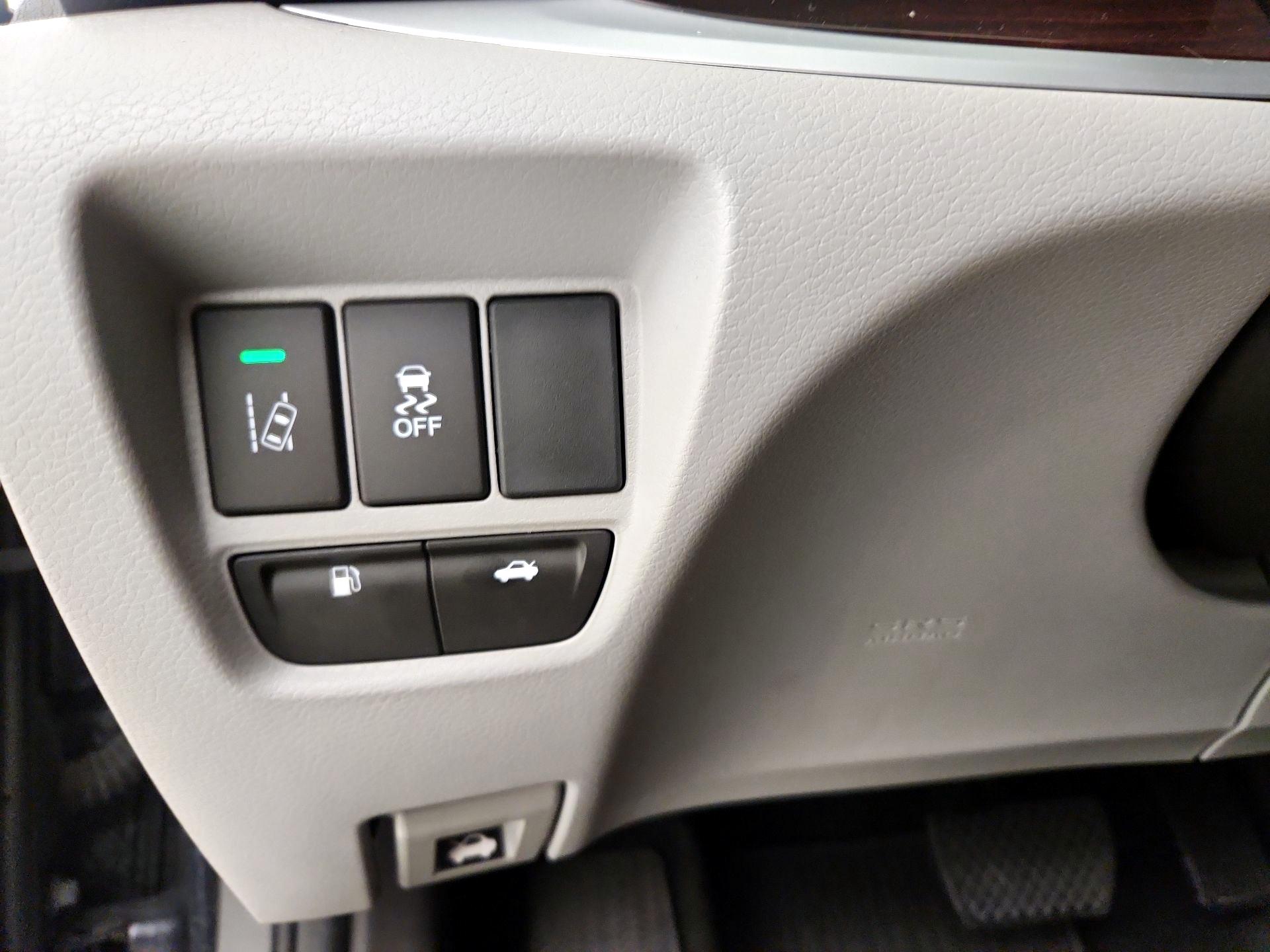 Thumbnail: 2016 Acura TLX - 13