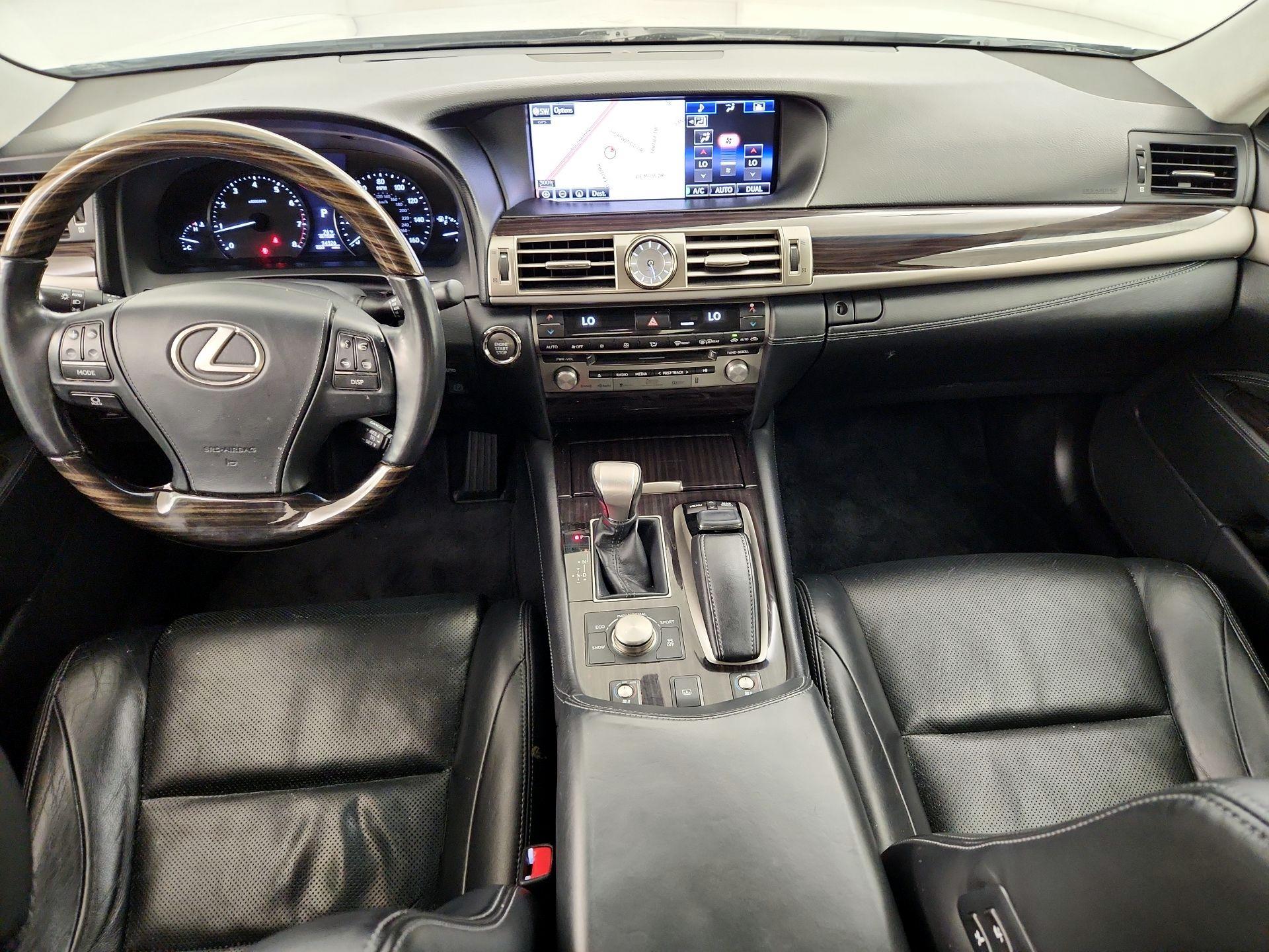 Thumbnail: 2015 Lexus LS - 9