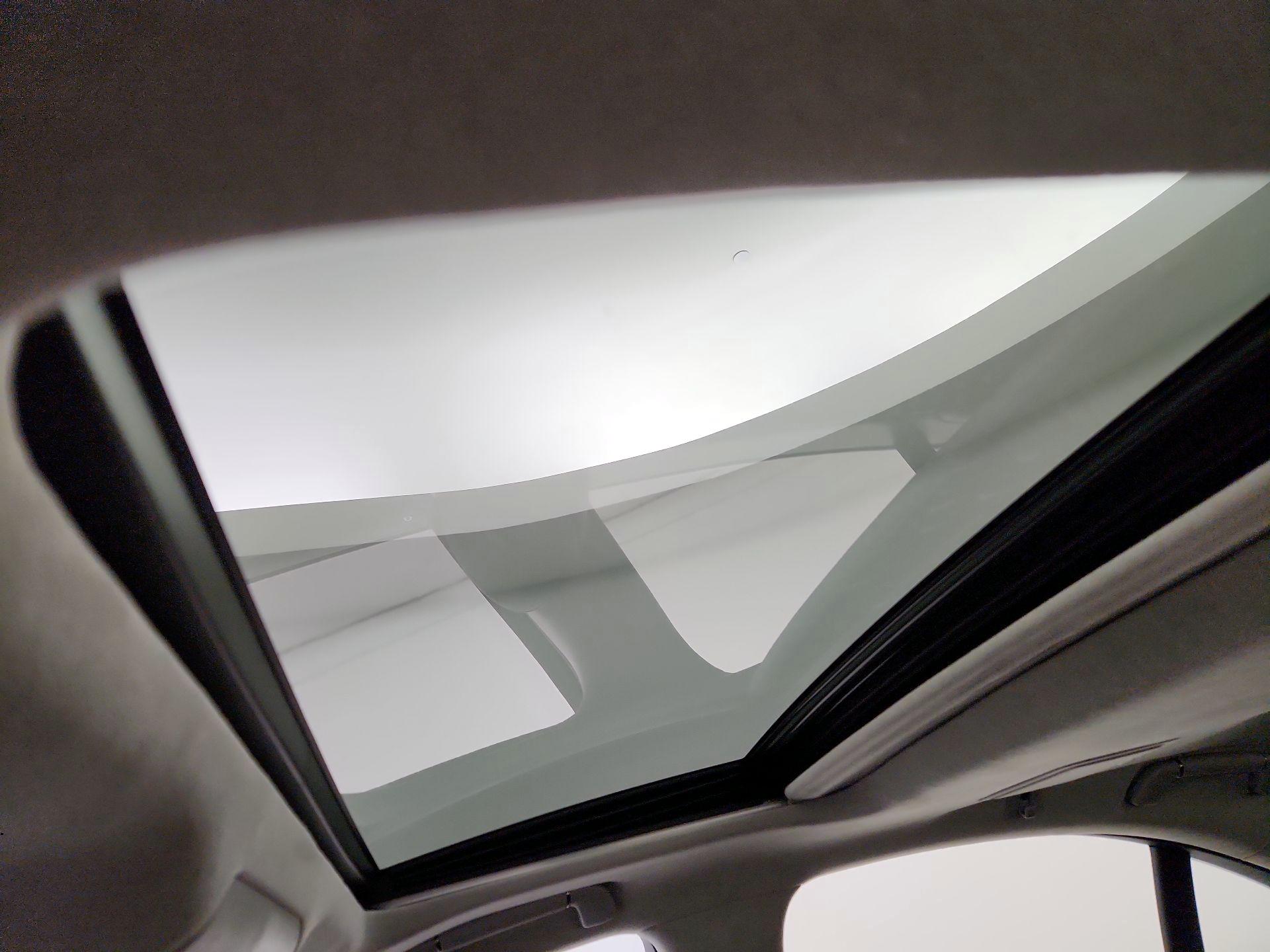 Thumbnail: 2015 Lexus LS - 20