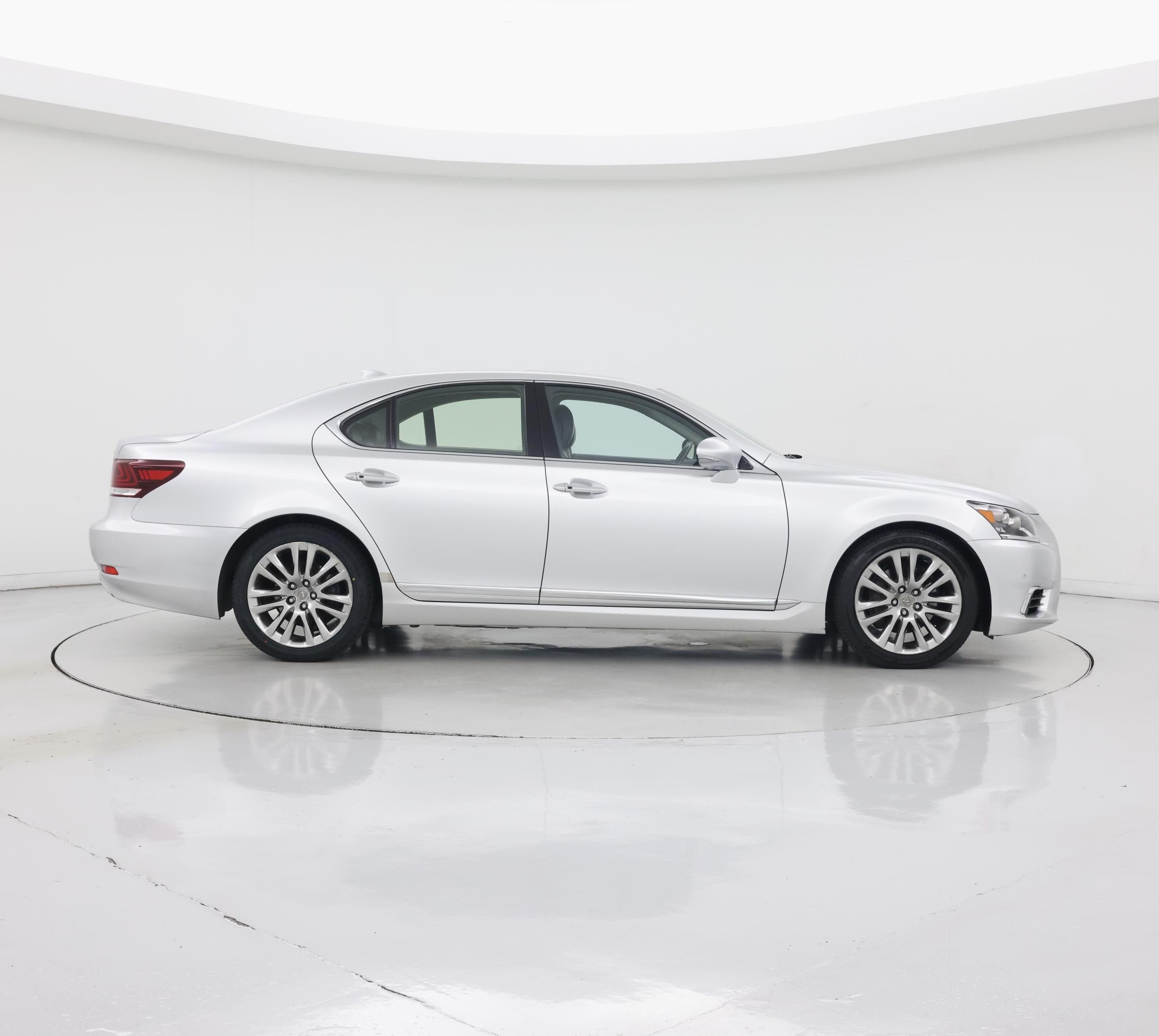 Thumbnail: 2015 Lexus LS - 7