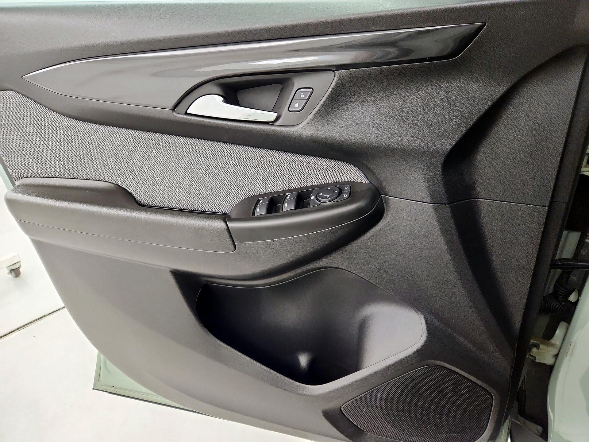 Thumbnail: 2025 Chevrolet TrailBlazer - 12