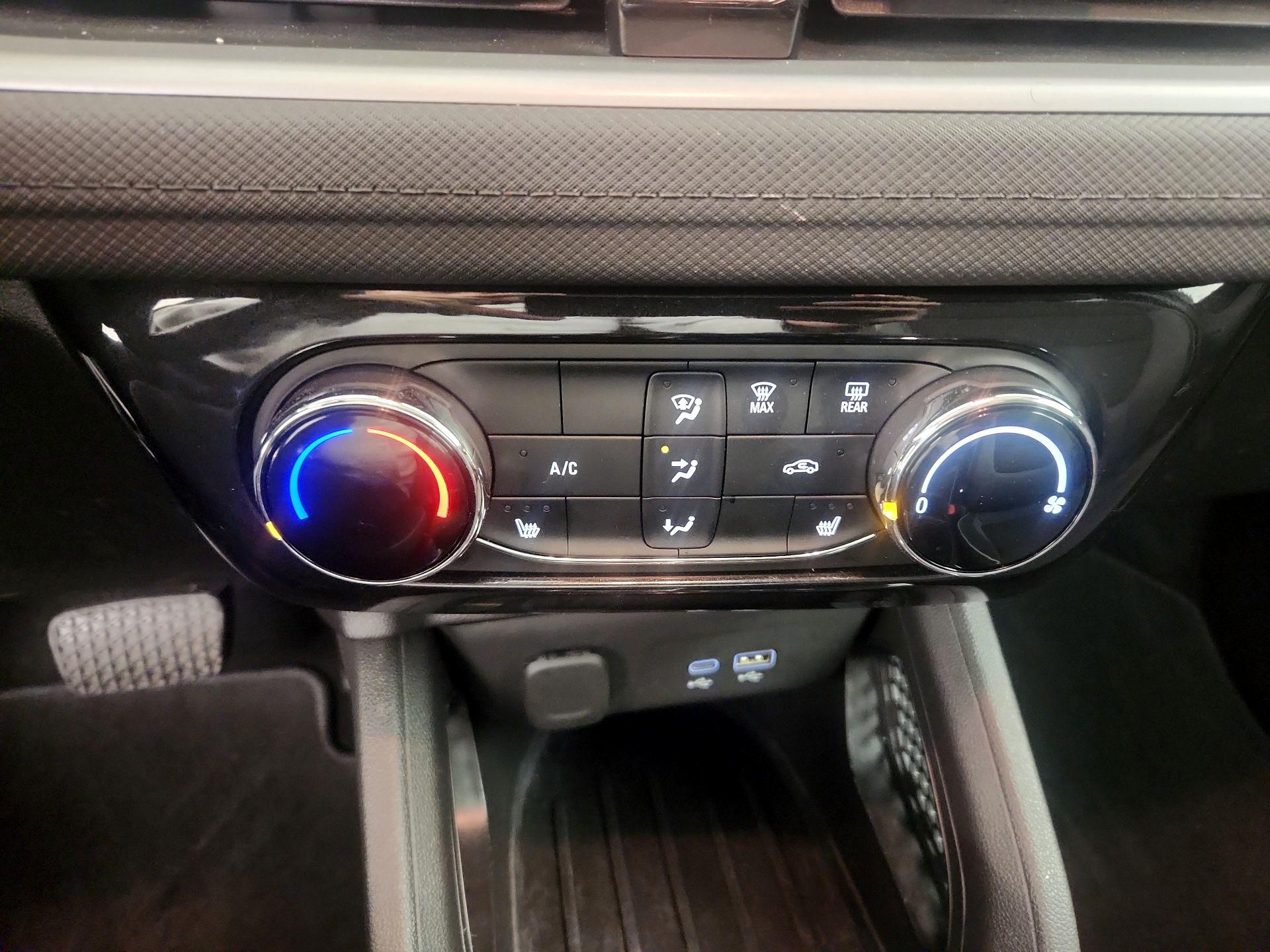 Thumbnail: 2025 Chevrolet TrailBlazer - 16