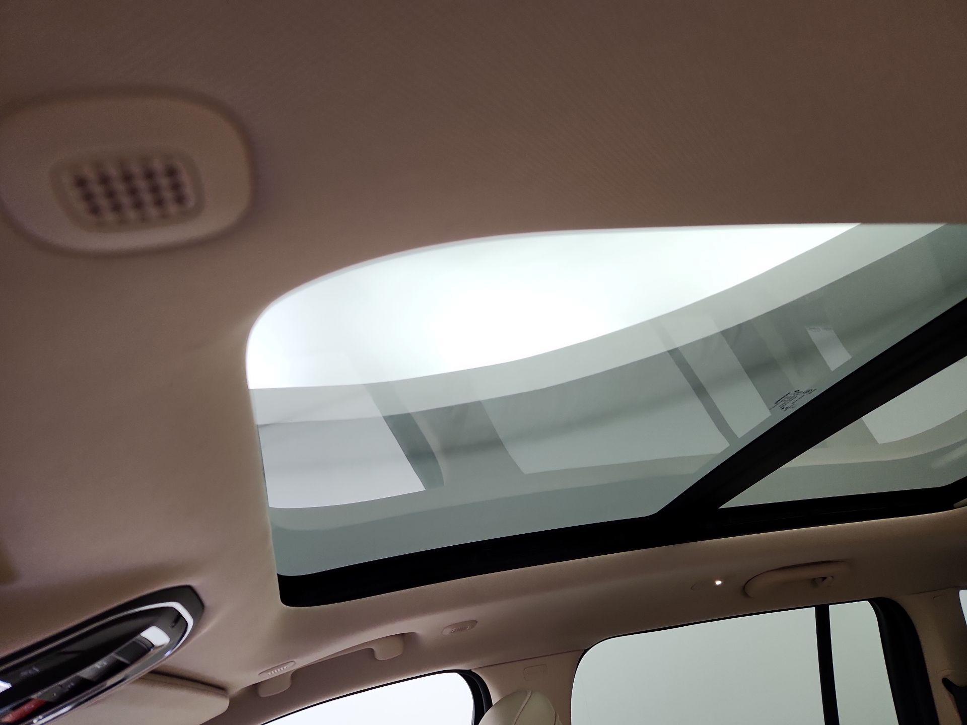 Thumbnail: 2022 Jeep Grand Cherokee - 20