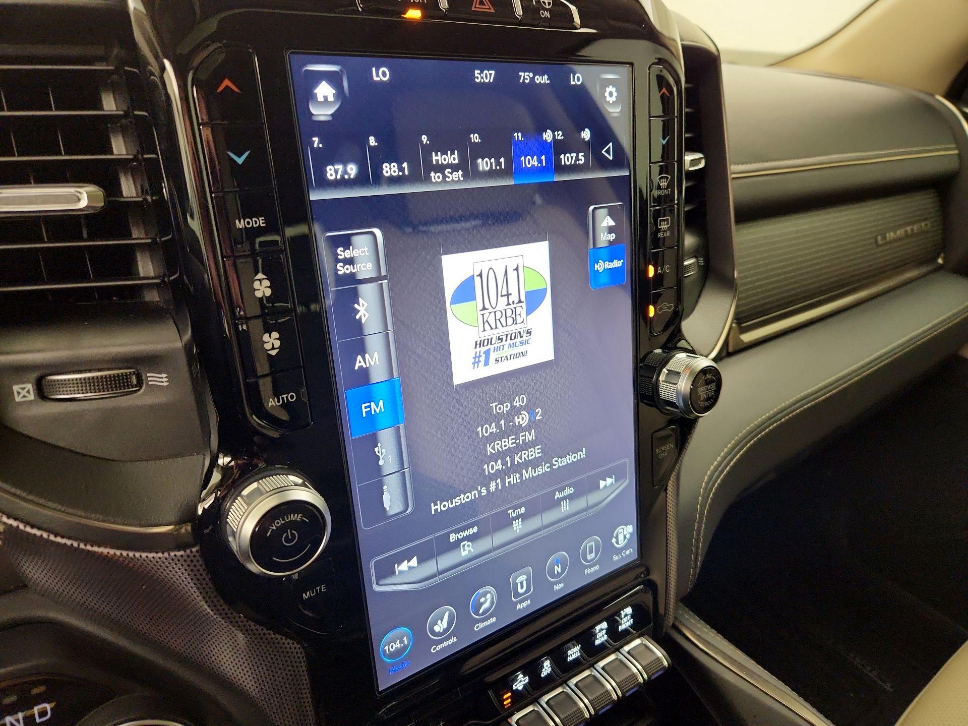 Thumbnail: 2019 RAM 1500 - 16