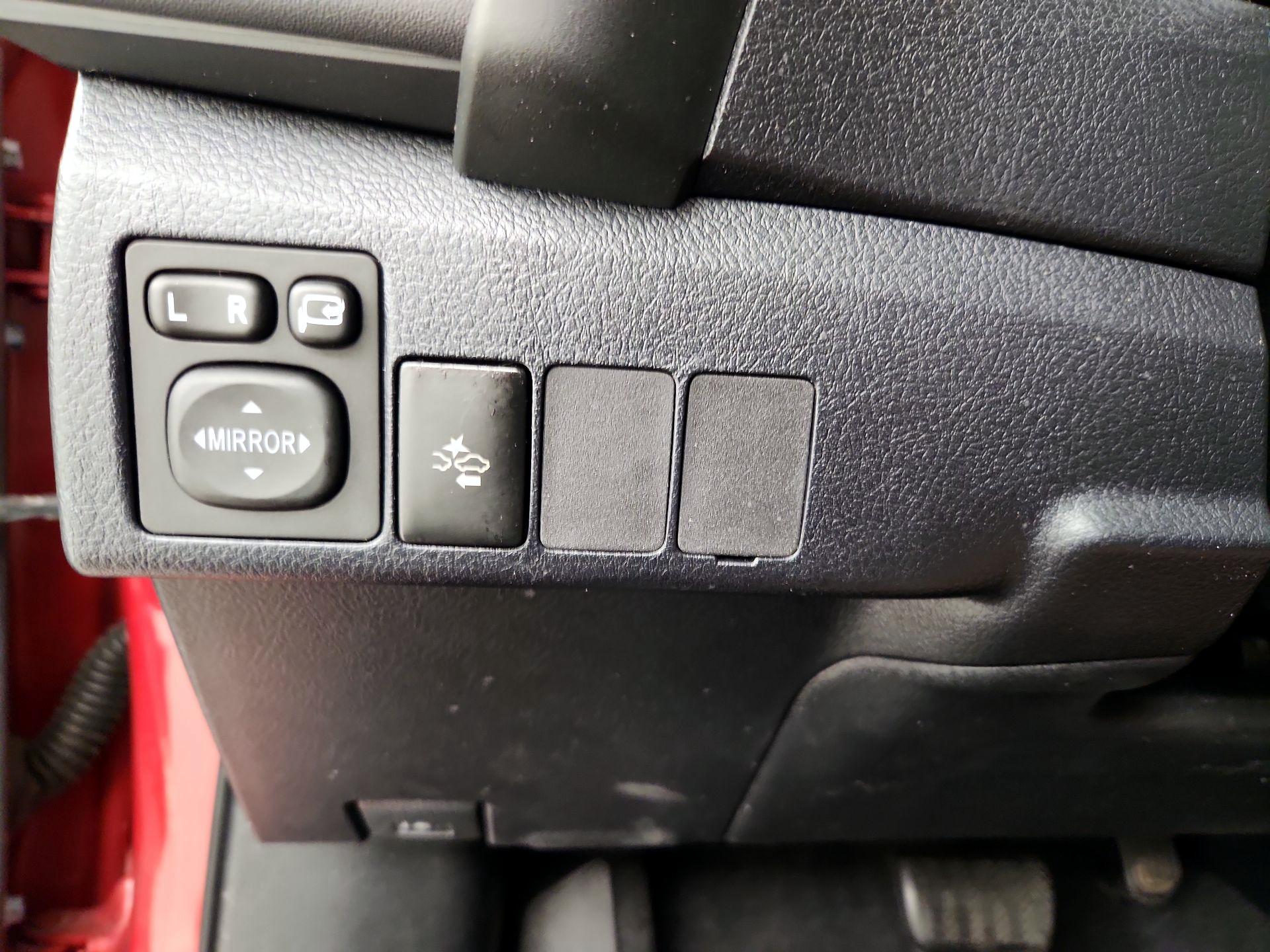 Thumbnail: 2018 Toyota Corolla iM - 13