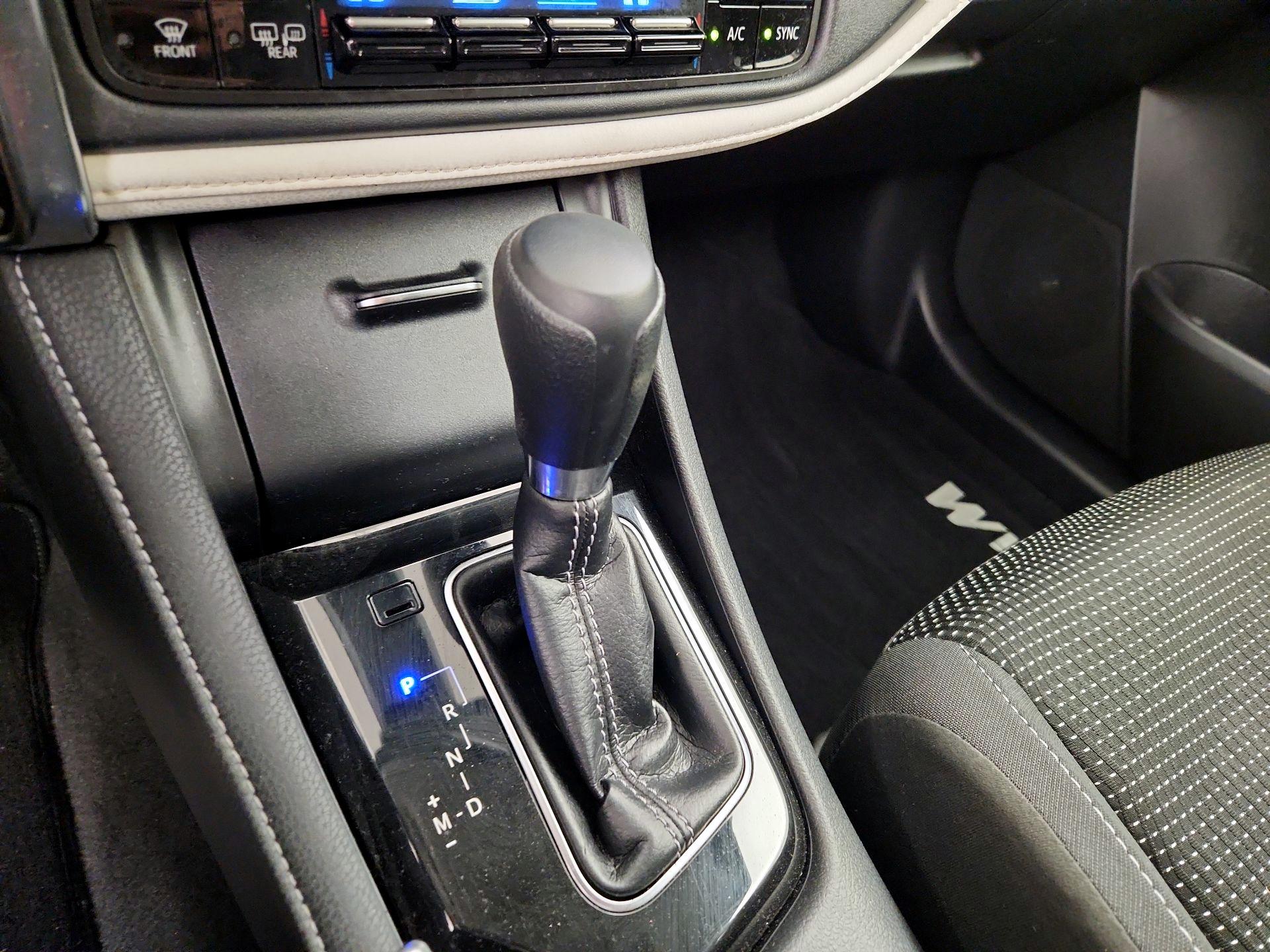 Thumbnail: 2018 Toyota Corolla iM - 17