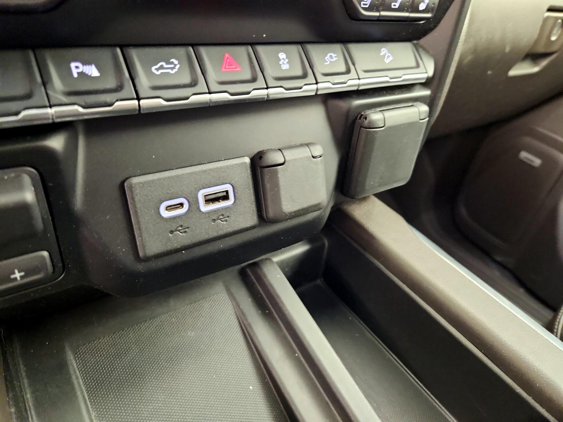 Thumbnail: 2020 GMC Sierra 2500 - 19