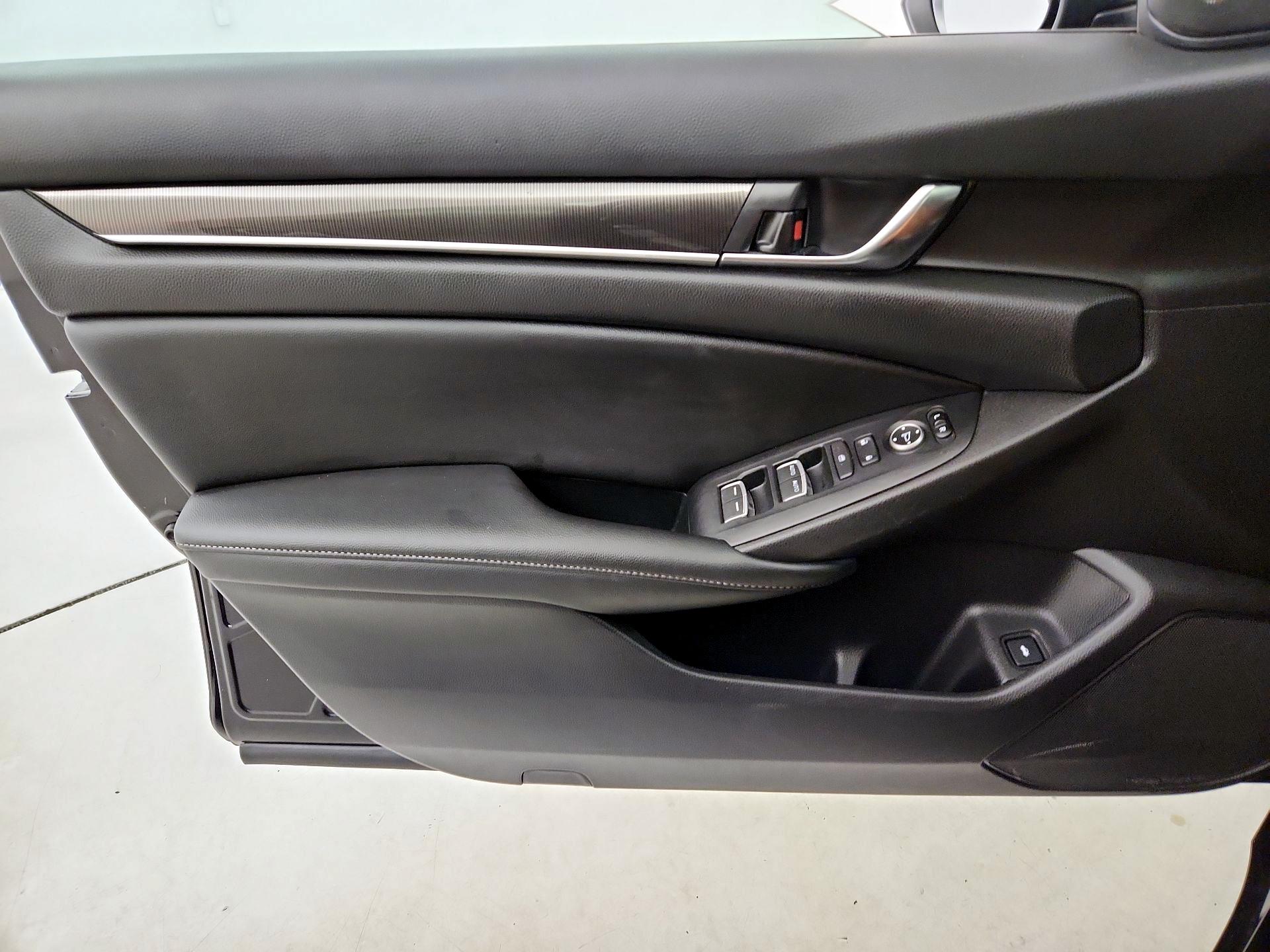 Thumbnail: 2022 Honda Accord - 12