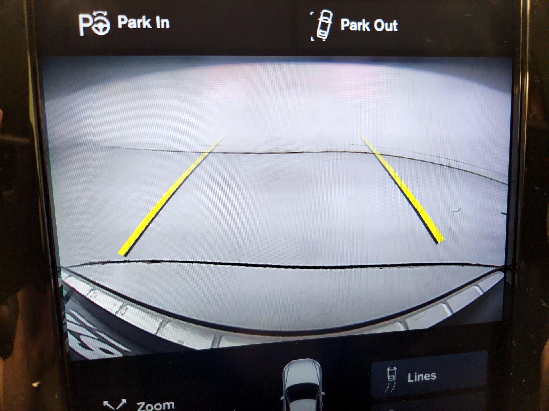 Thumbnail: 2019 Volvo XC60 - 15