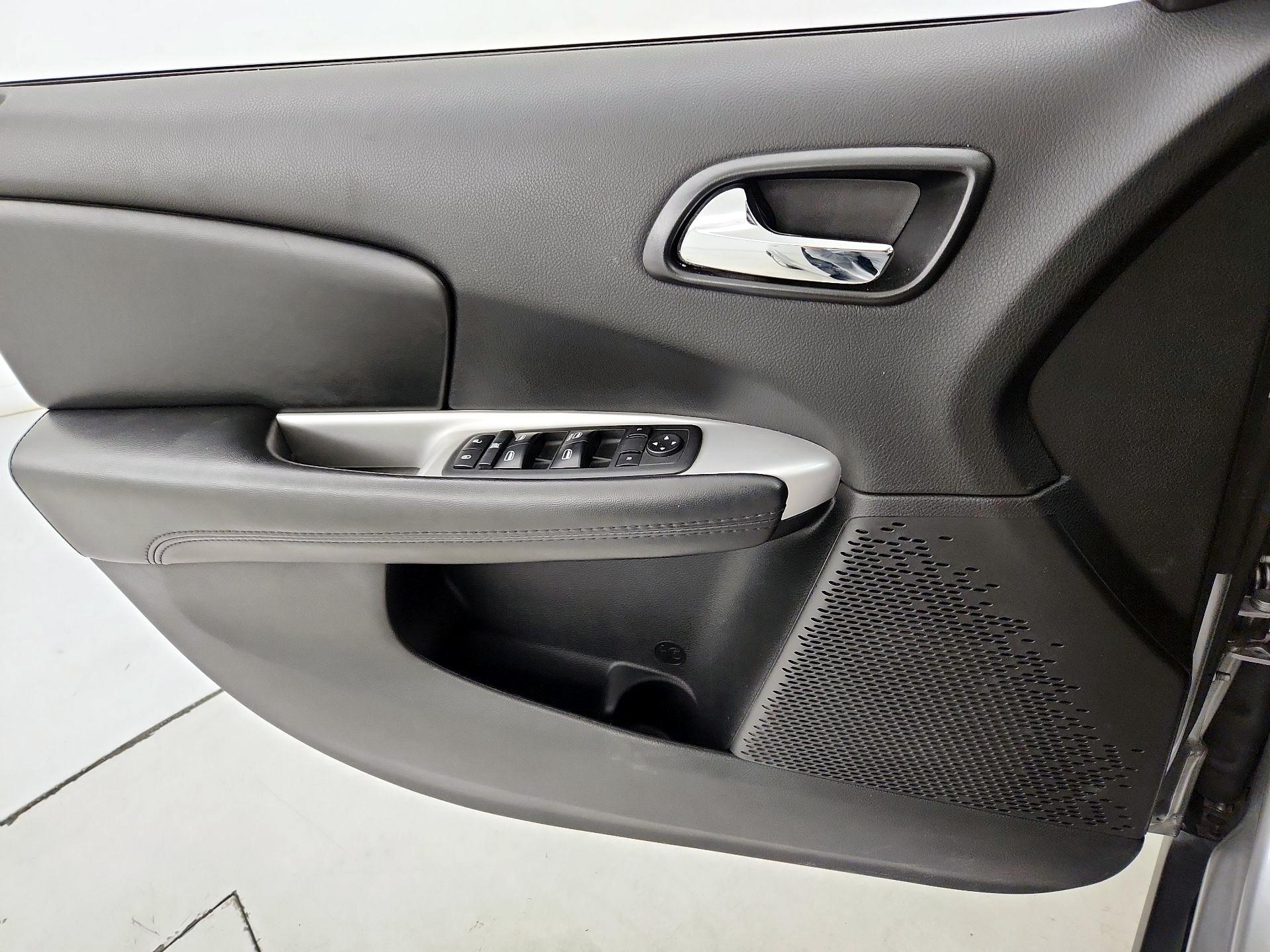 Thumbnail: 2019 Dodge Journey - 12