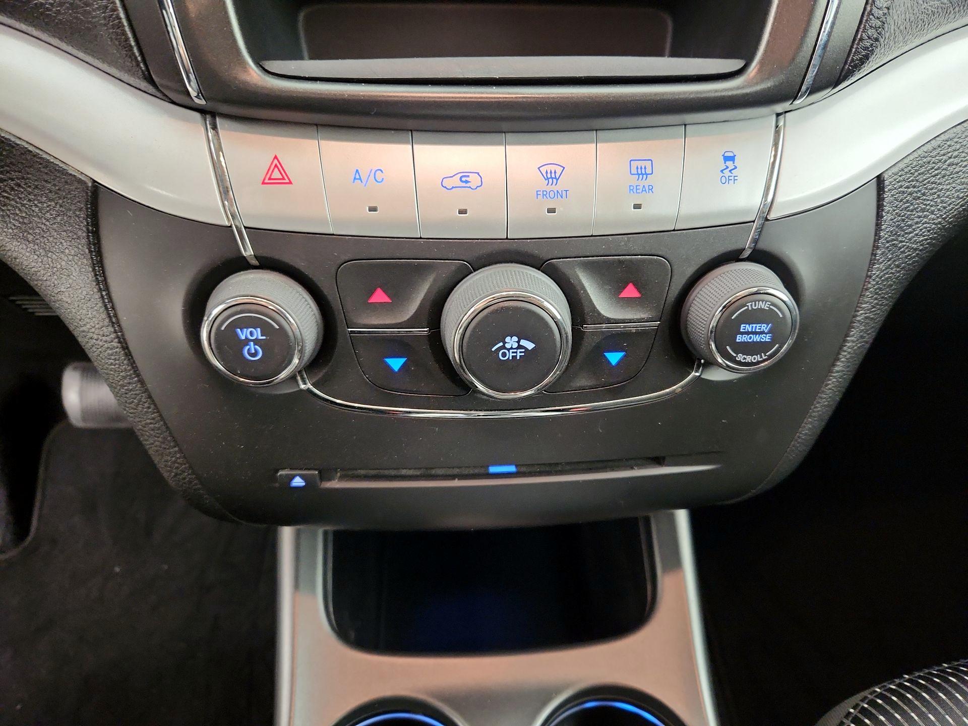 Thumbnail: 2019 Dodge Journey - 16