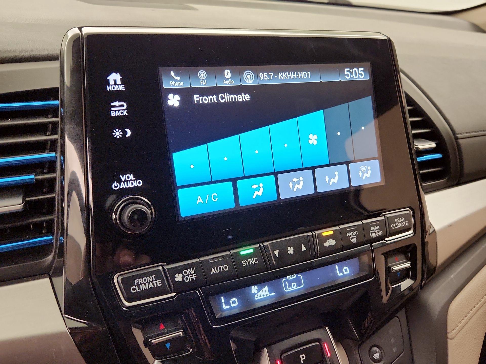 Thumbnail: 2022 Honda Odyssey - 16