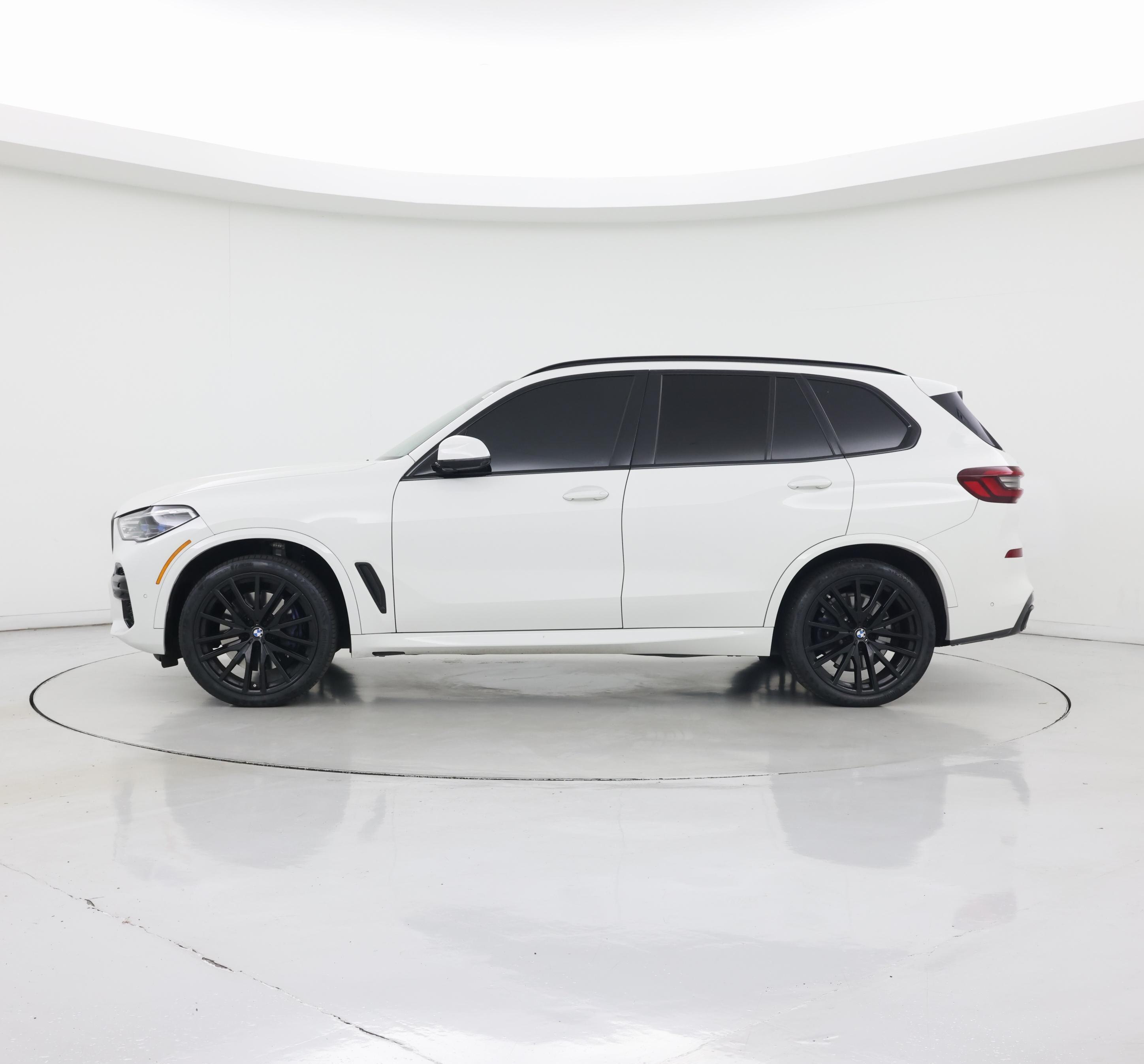 Thumbnail: 2022 BMW X5 - 3