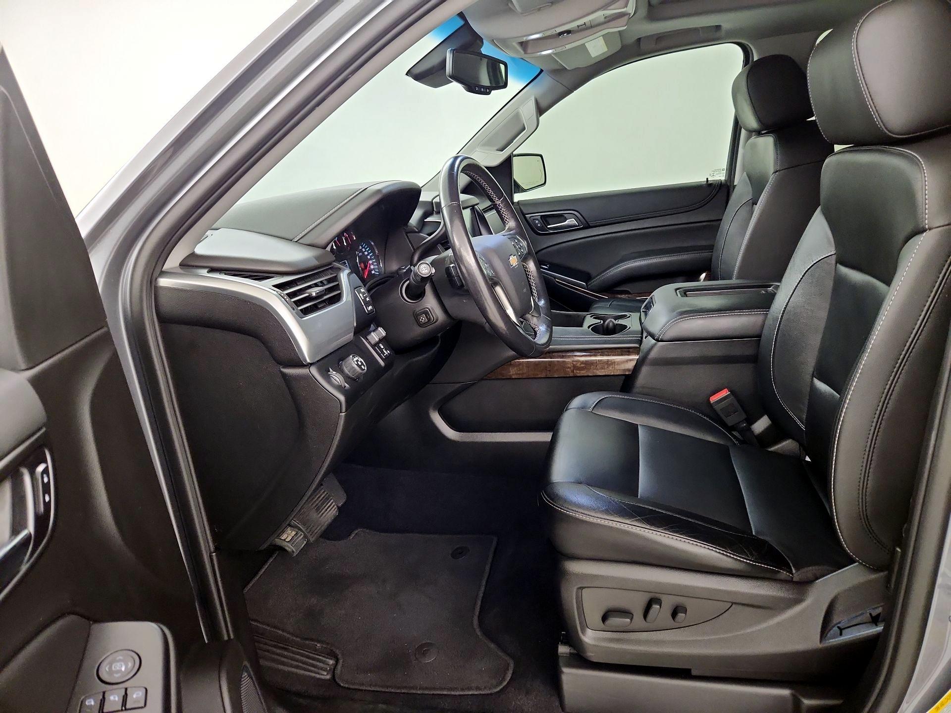 Thumbnail: 2019 Chevrolet Tahoe - 11