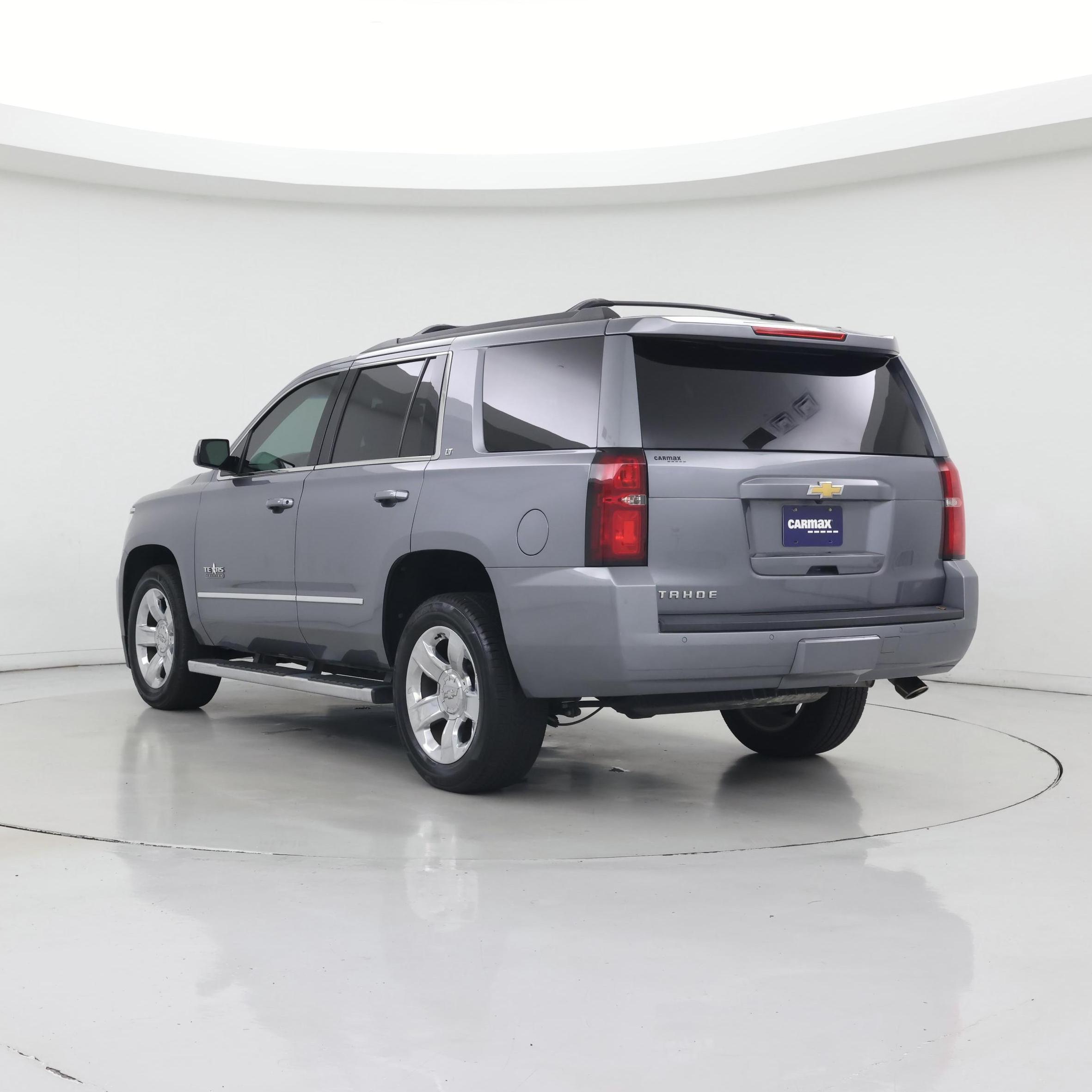 Thumbnail: 2019 Chevrolet Tahoe - 2