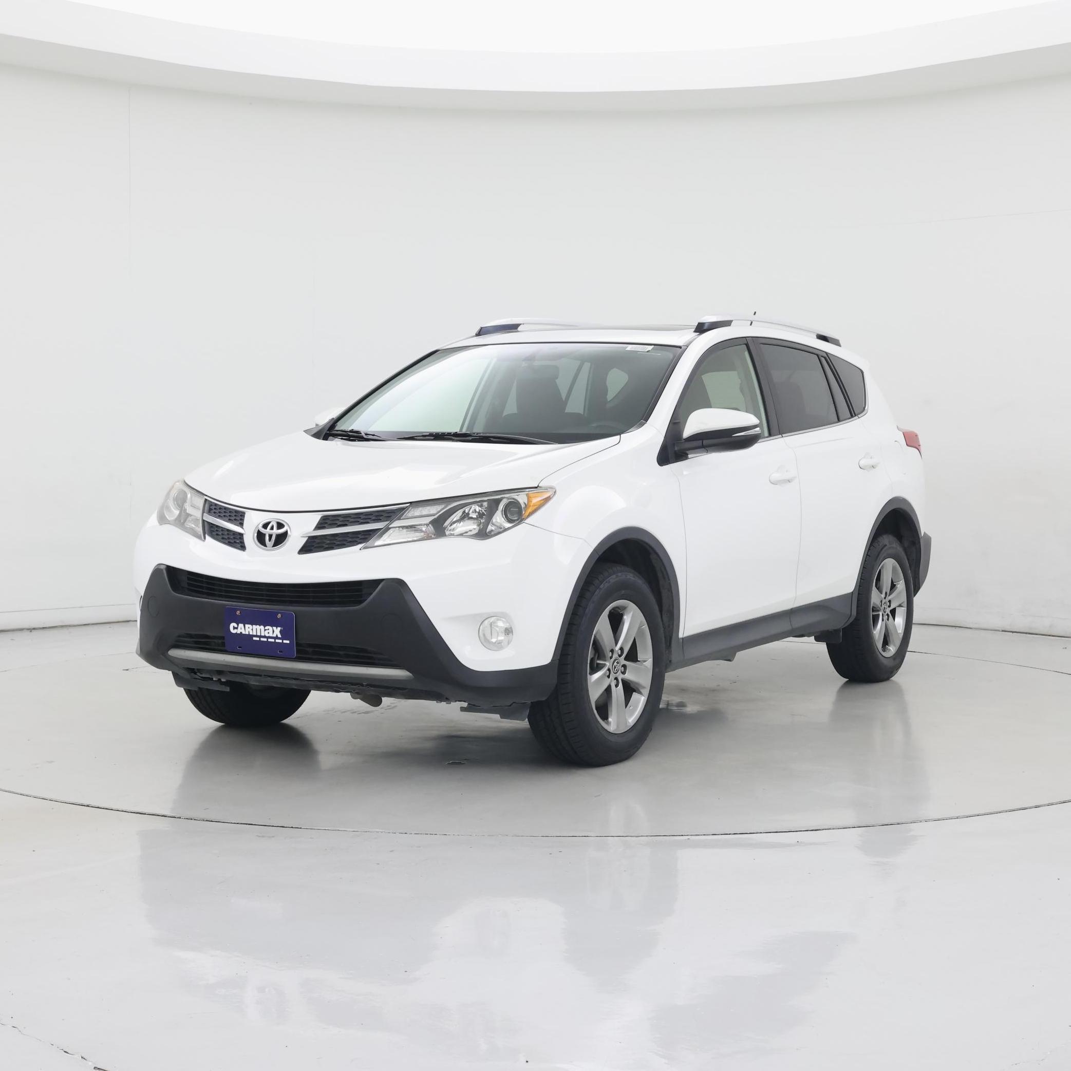 Thumbnail: 2015 Toyota RAV4 - 4