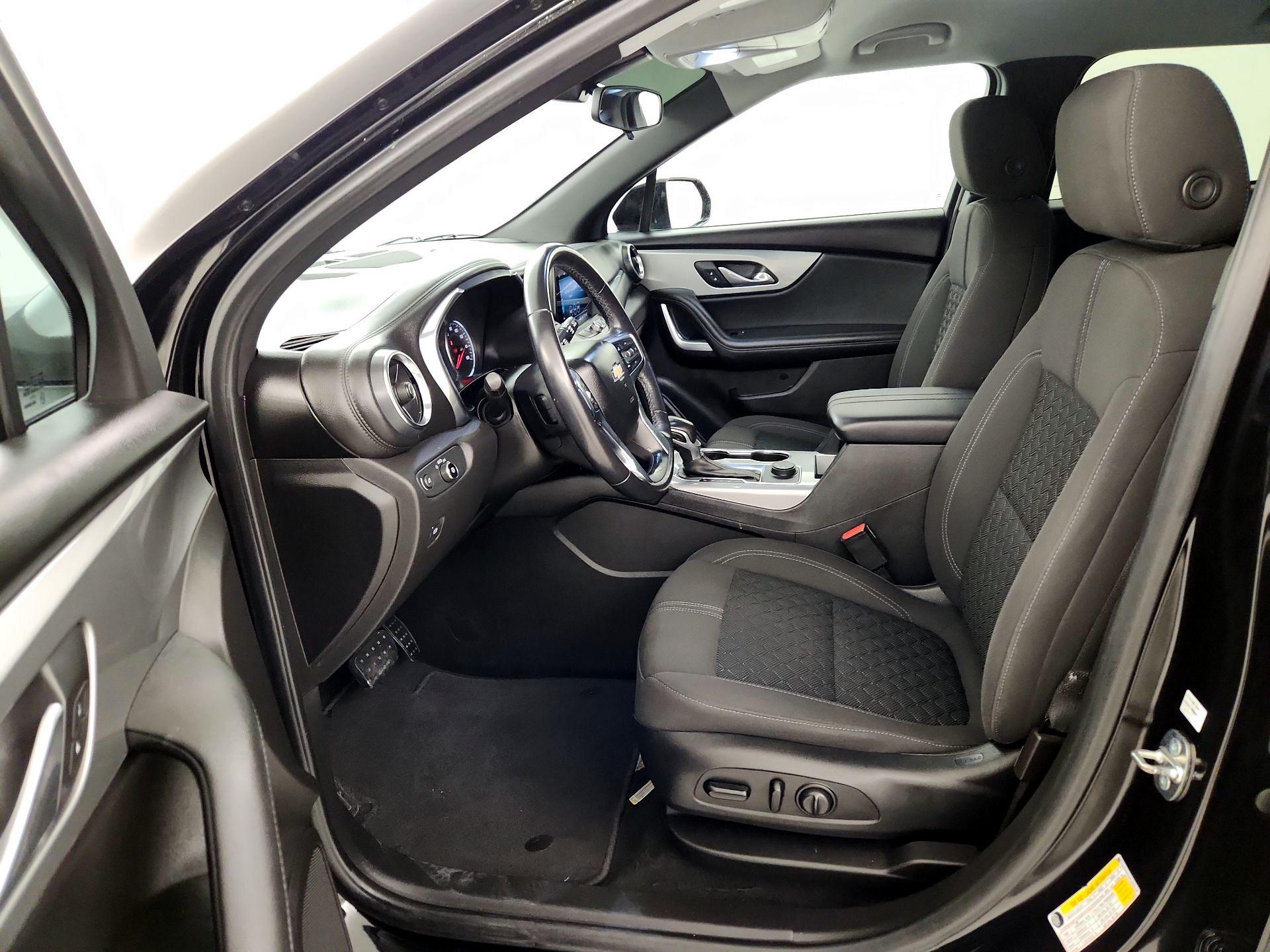 Thumbnail: 2019 Chevrolet Blazer - 11