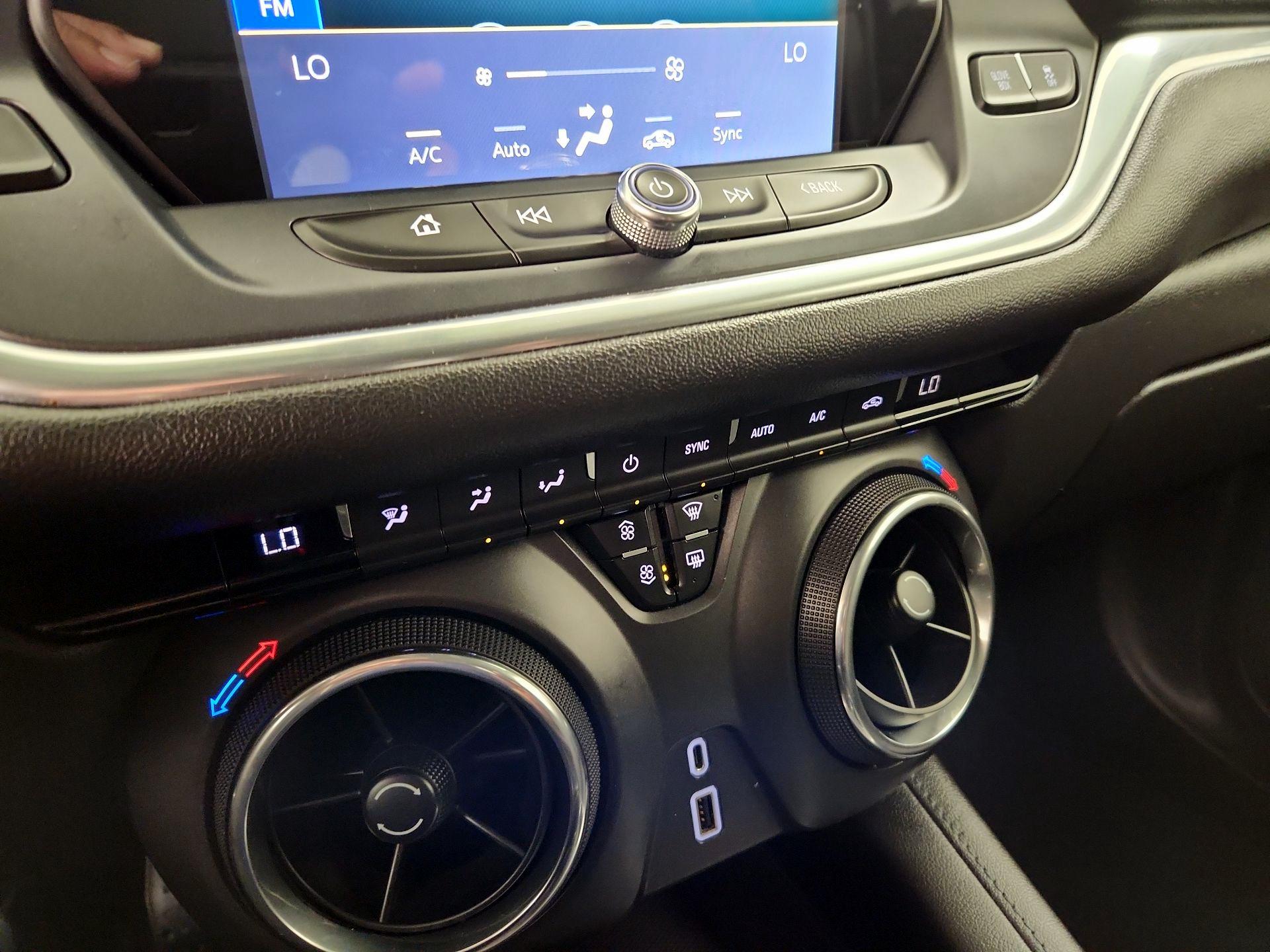 Thumbnail: 2019 Chevrolet Blazer - 16