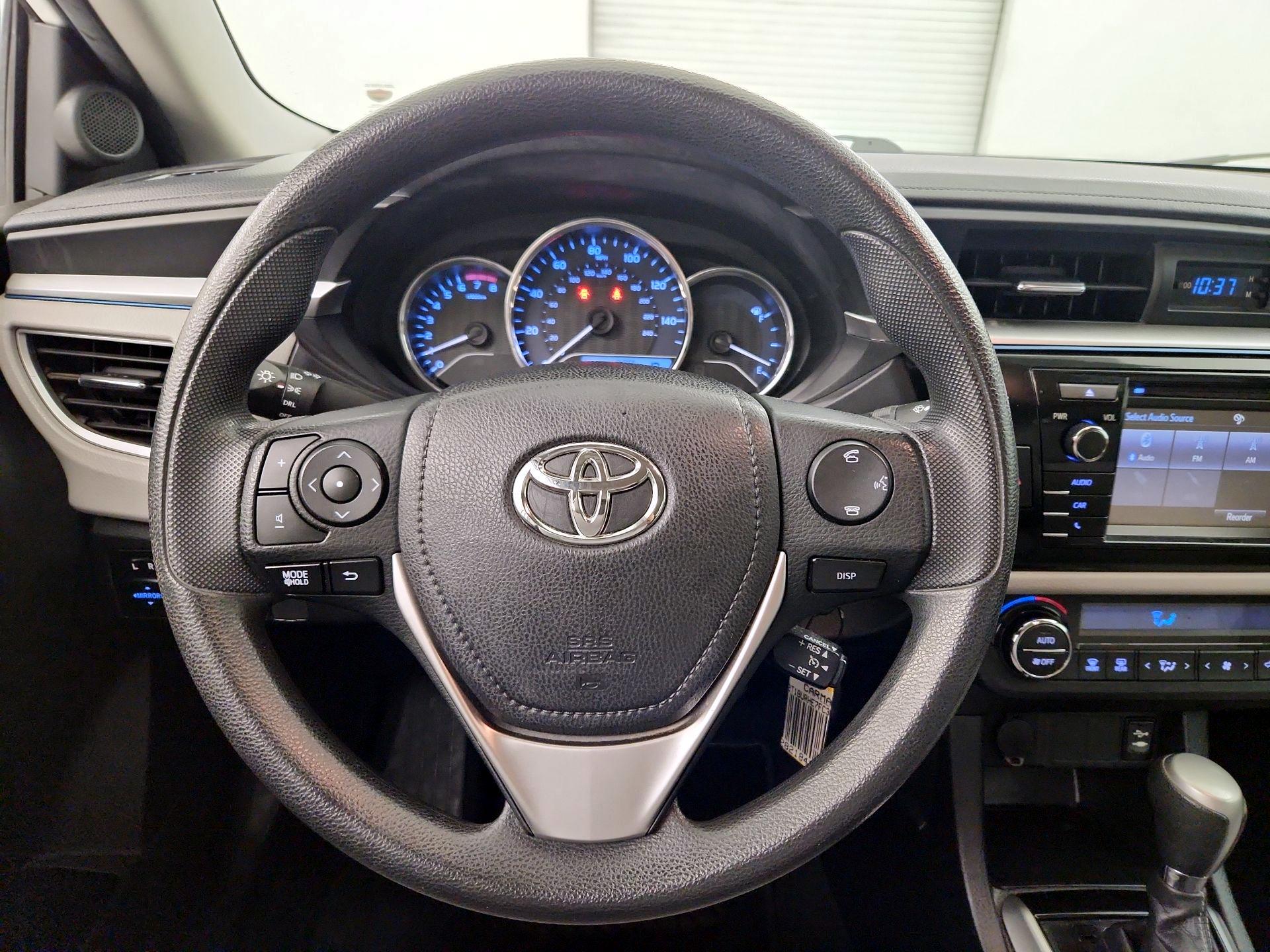 Thumbnail: 2015 Toyota Corolla - 10