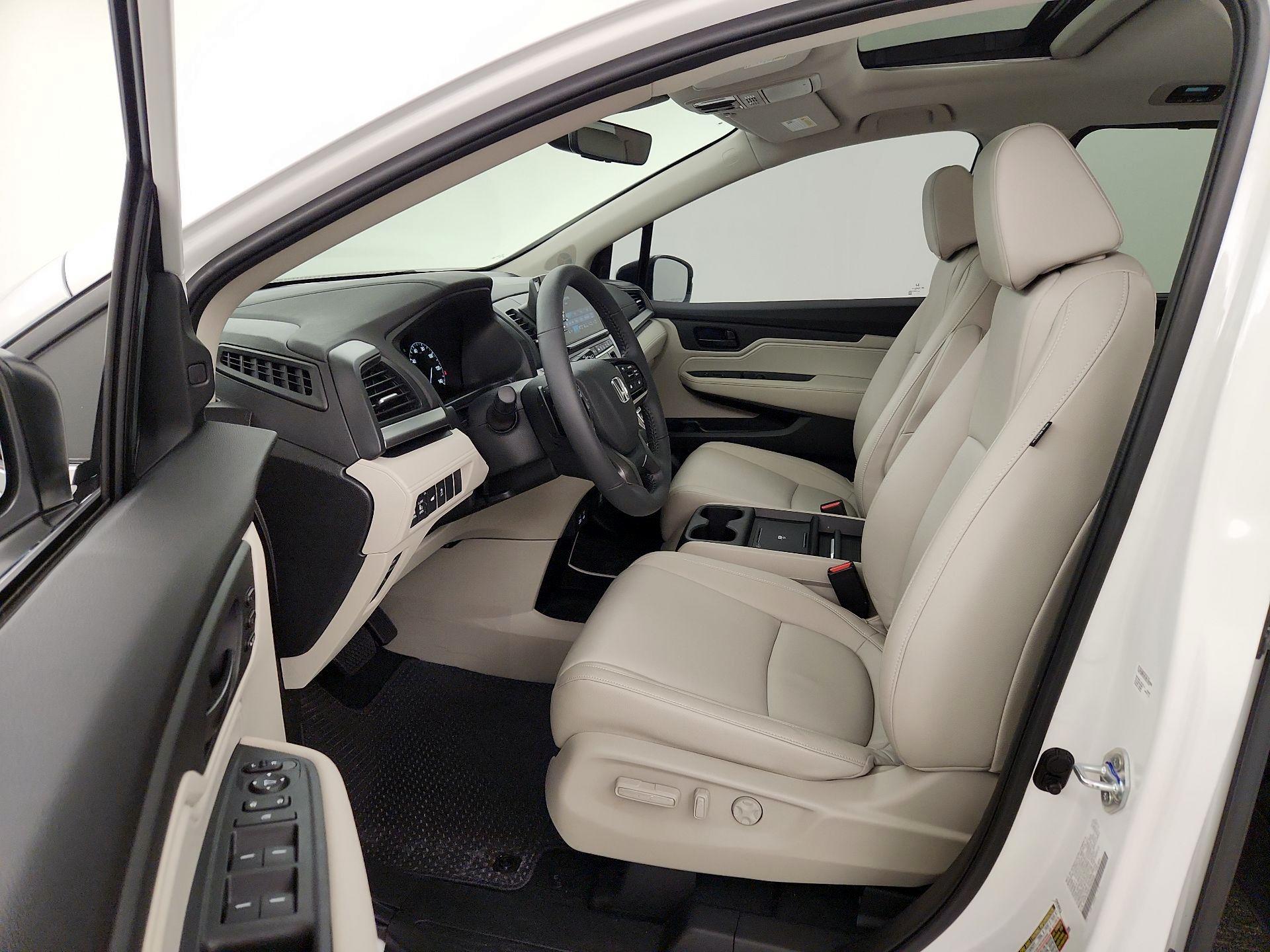 Thumbnail: 2026 Honda Odyssey - 11