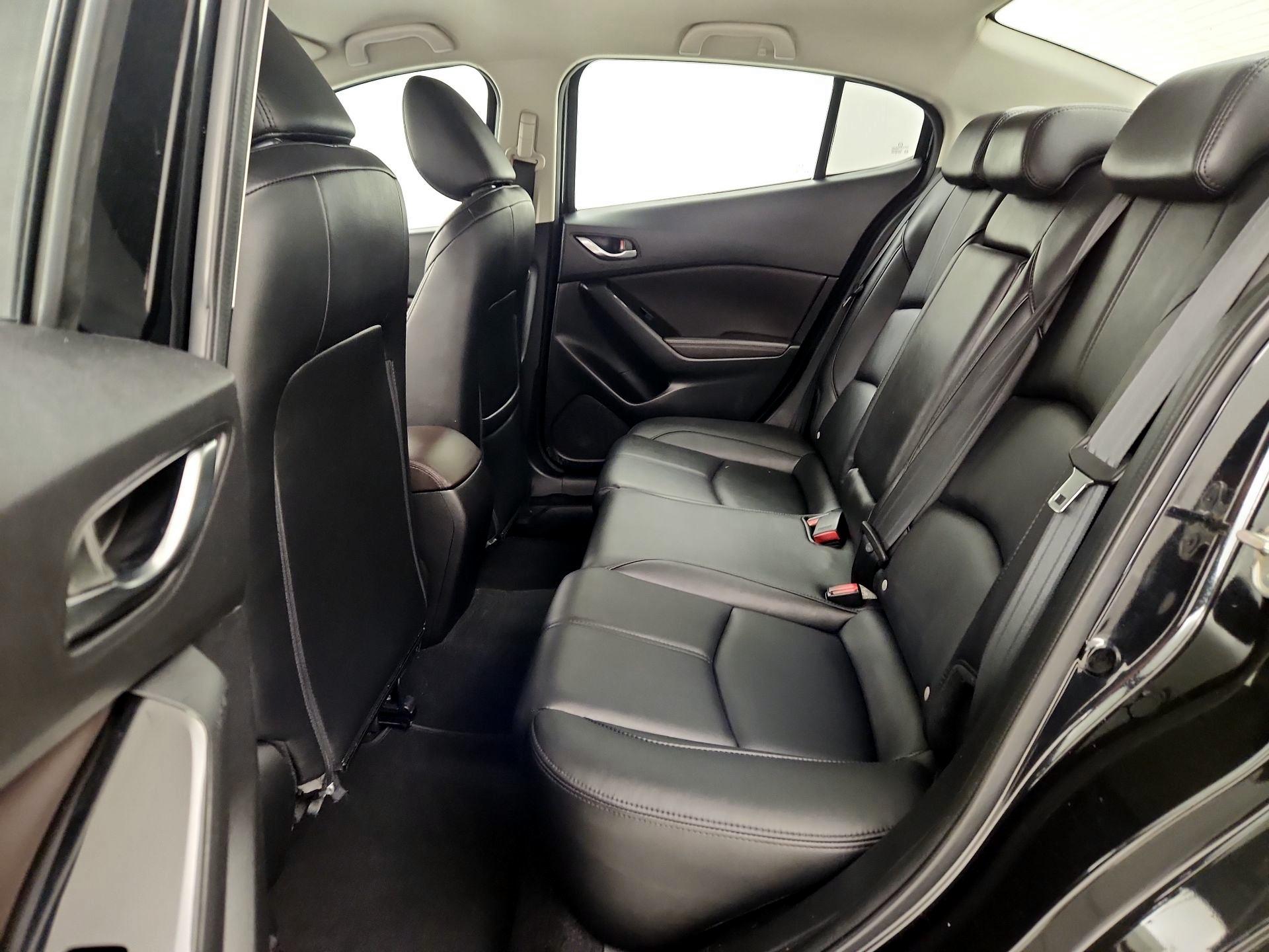 Thumbnail: 2017 Mazda Mazda3 - 19