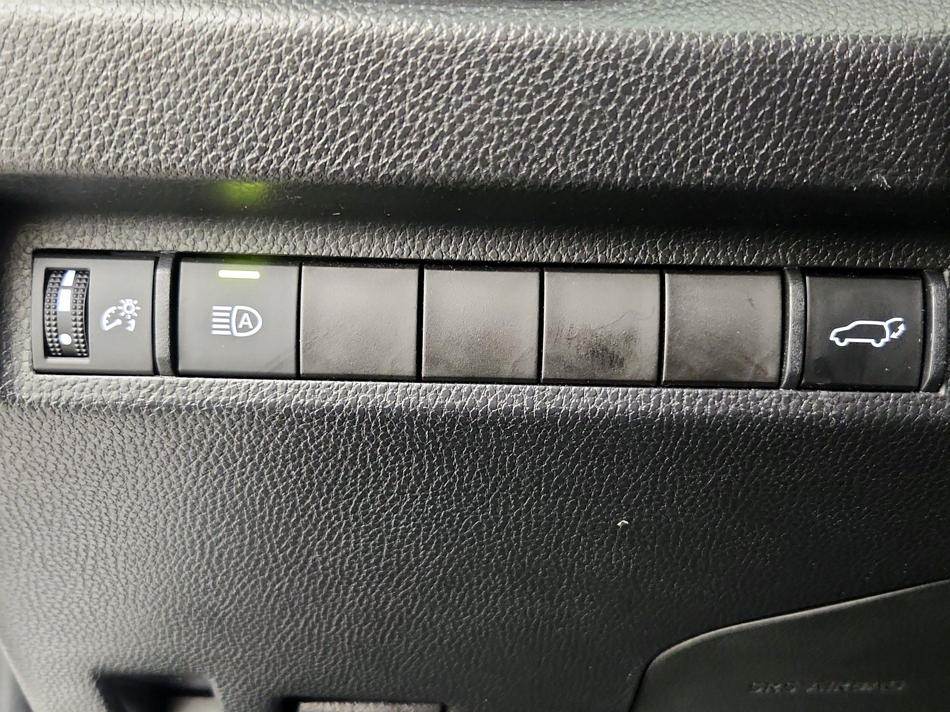 Thumbnail: 2023 Toyota RAV4 - 13