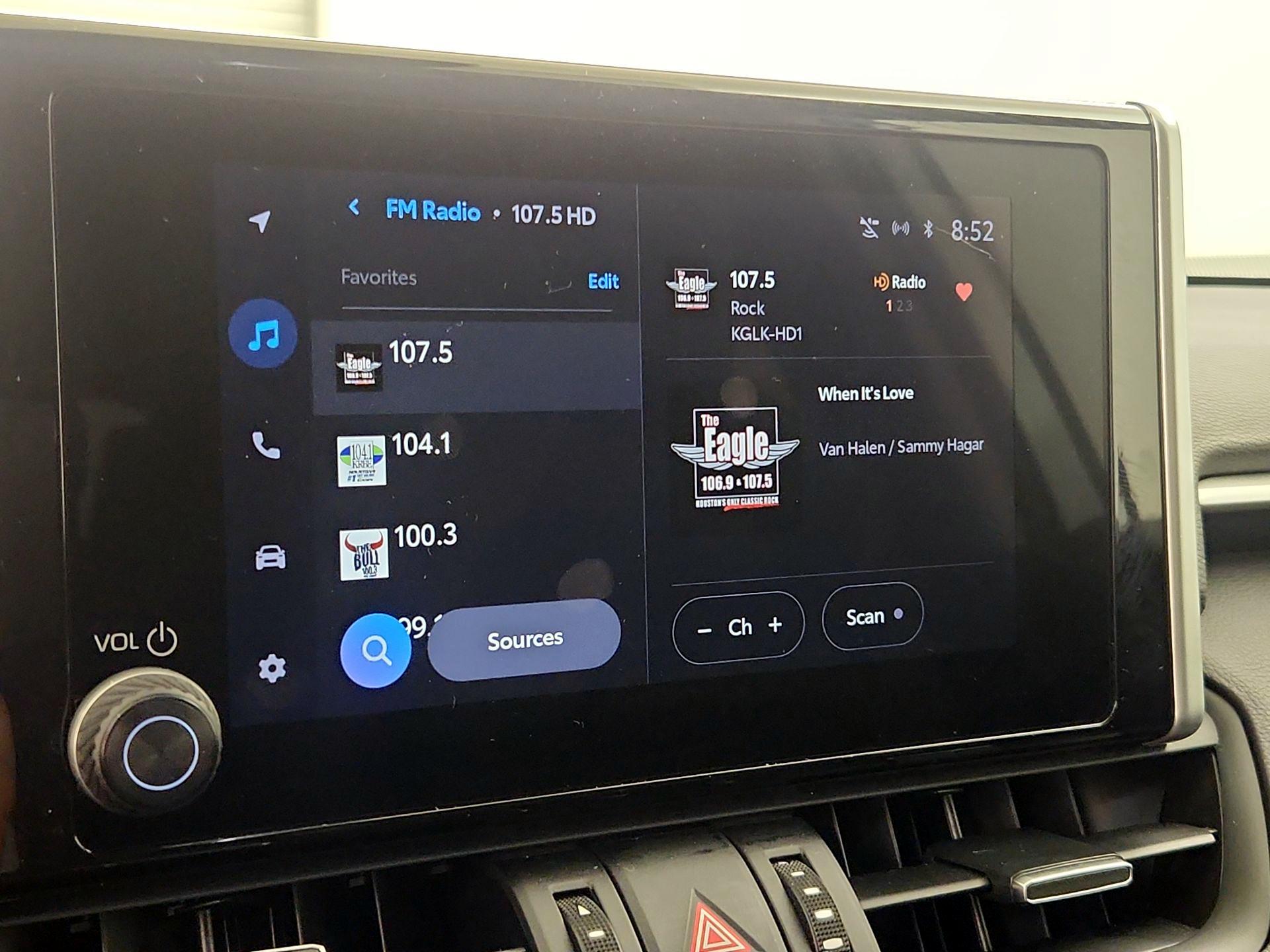 Thumbnail: 2023 Toyota RAV4 - 15