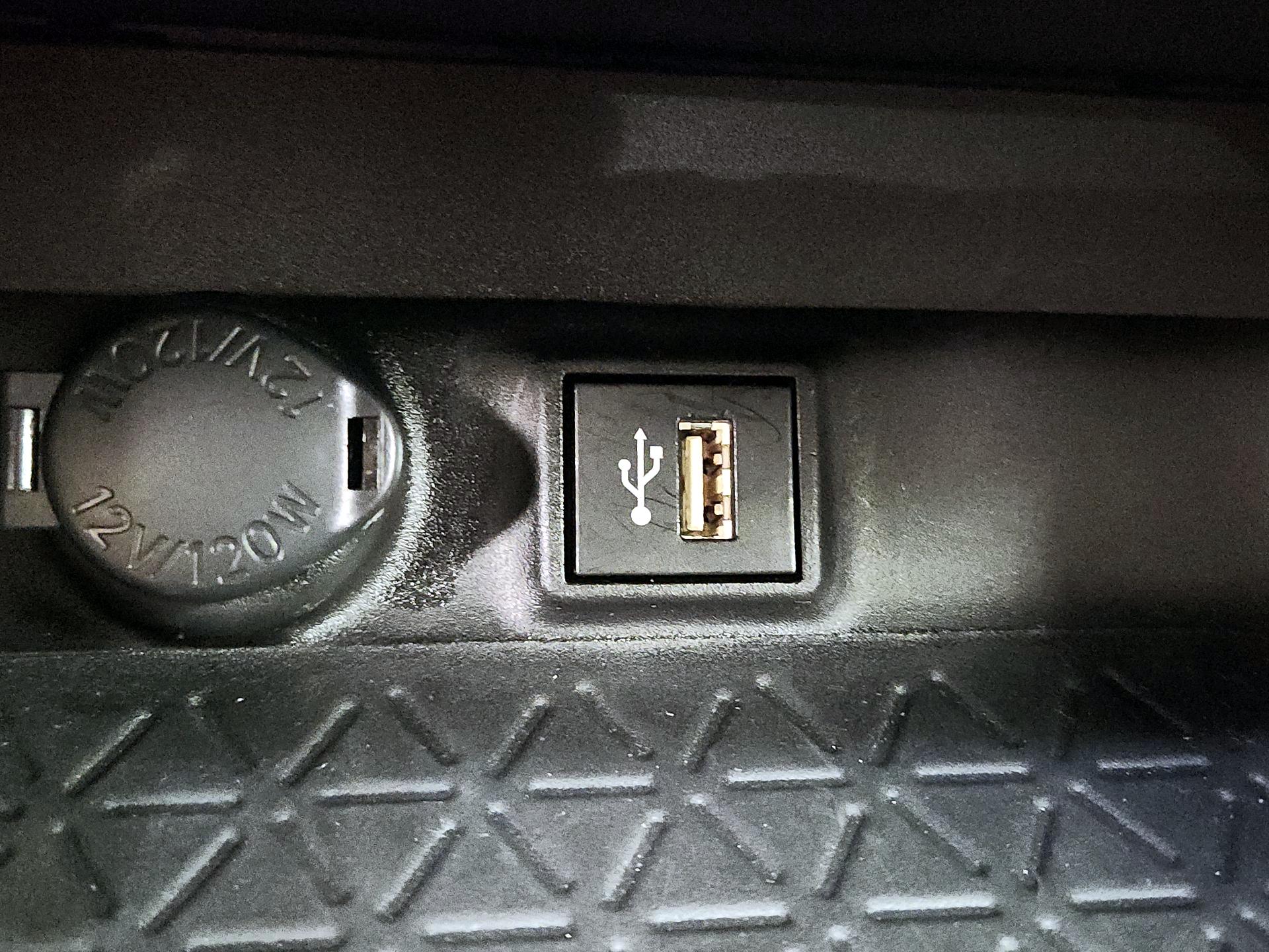 Thumbnail: 2023 Toyota RAV4 - 18