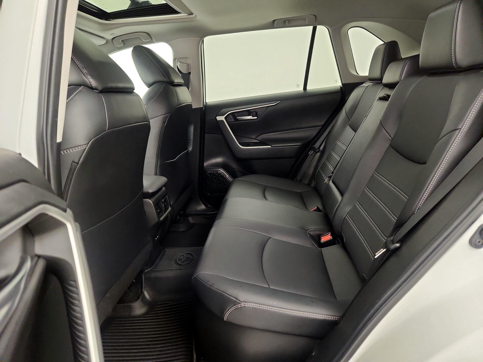 Thumbnail: 2023 Toyota RAV4 - 20