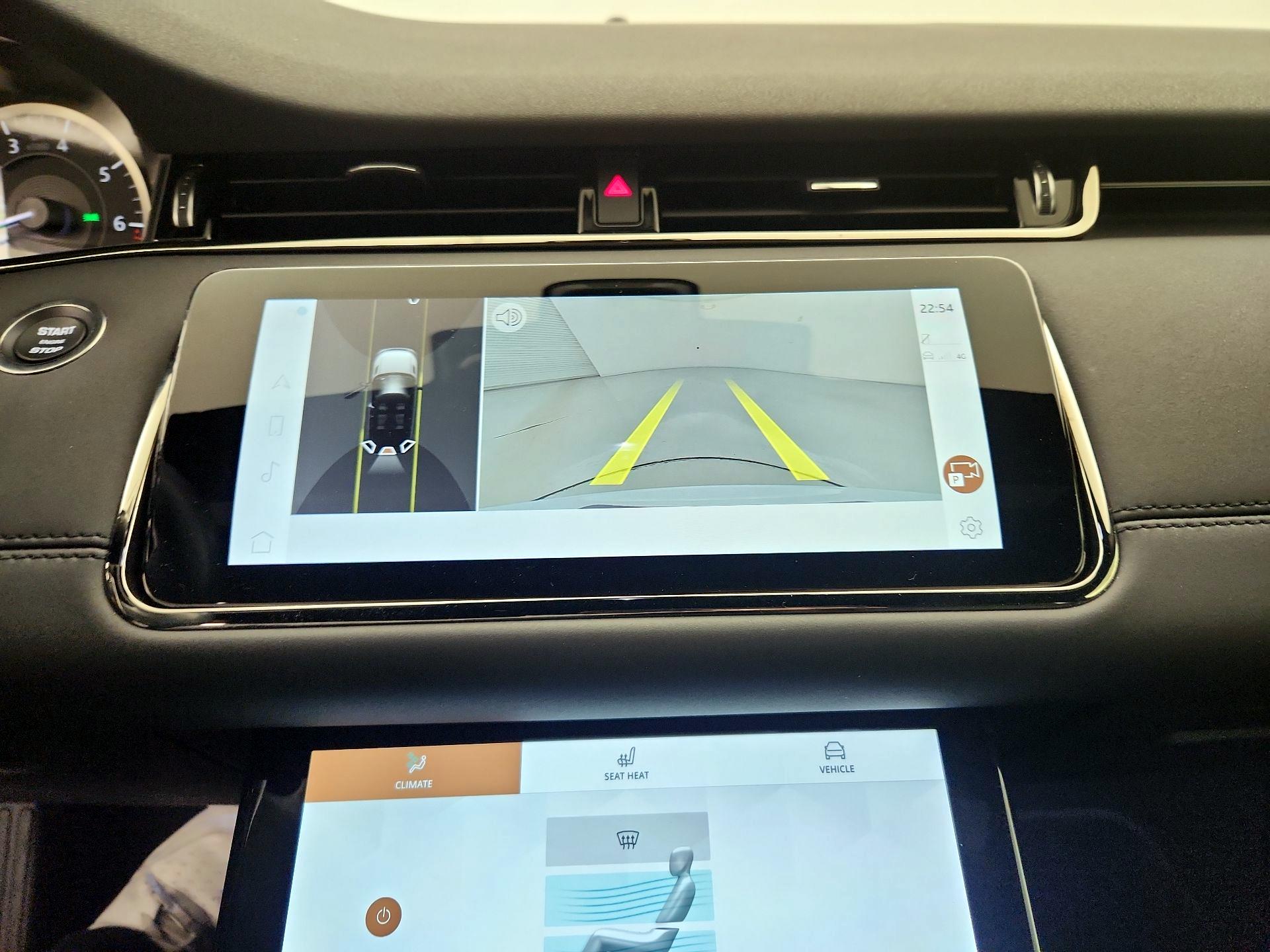 Thumbnail: 2023 Land Rover Range Rover Evoque - 15